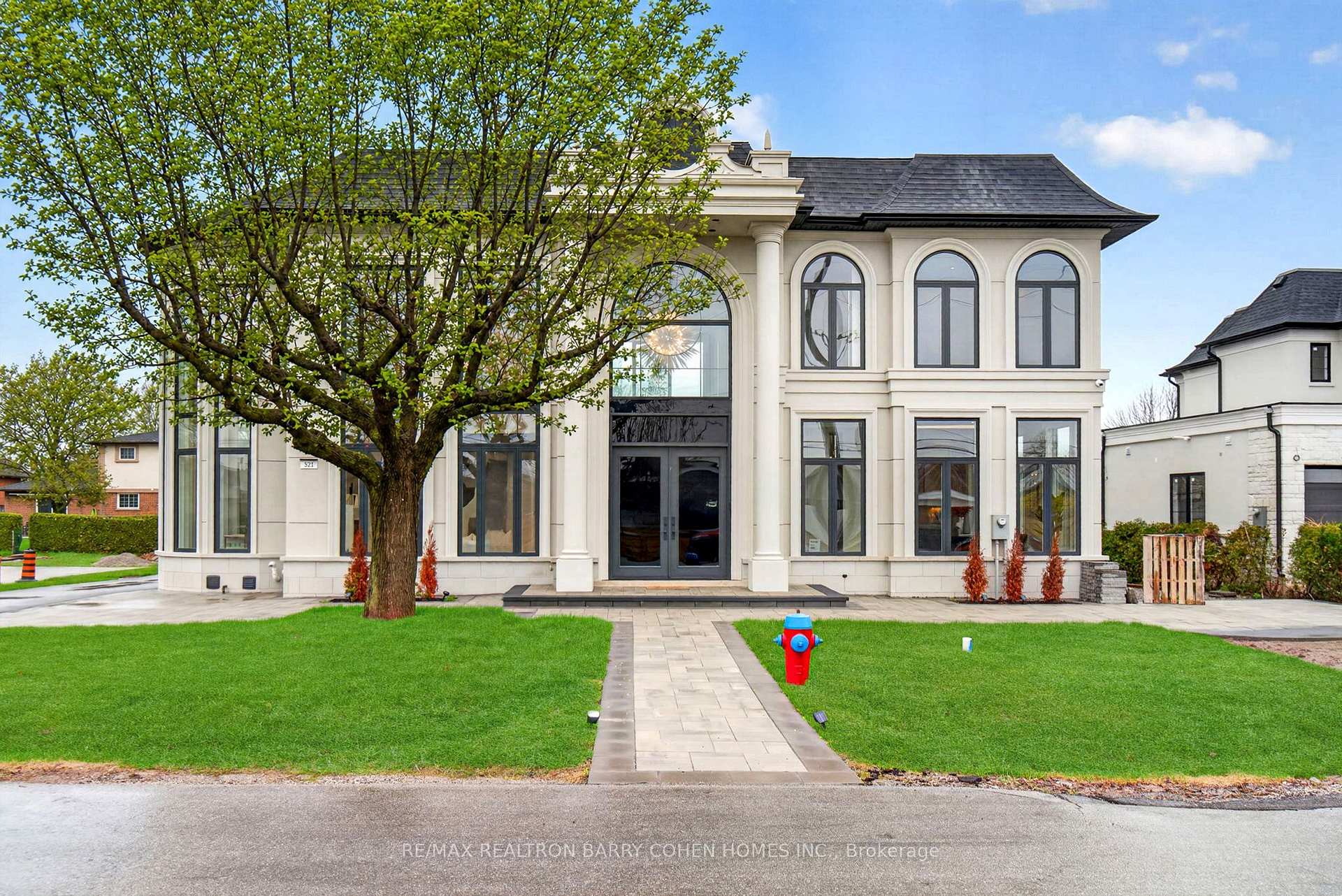 321 Morden Road Oakville Ontario Canada Sale residential Adele McGovern RE/MAX West Realty Inc., Brokerage