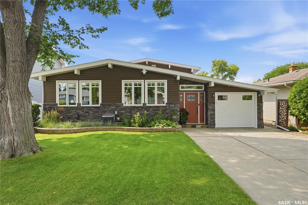 1710 Cameron AVENUE Saskatoon Saskatchewan Canada Sale residential Jevin Barton Realty Executives Saskatoon