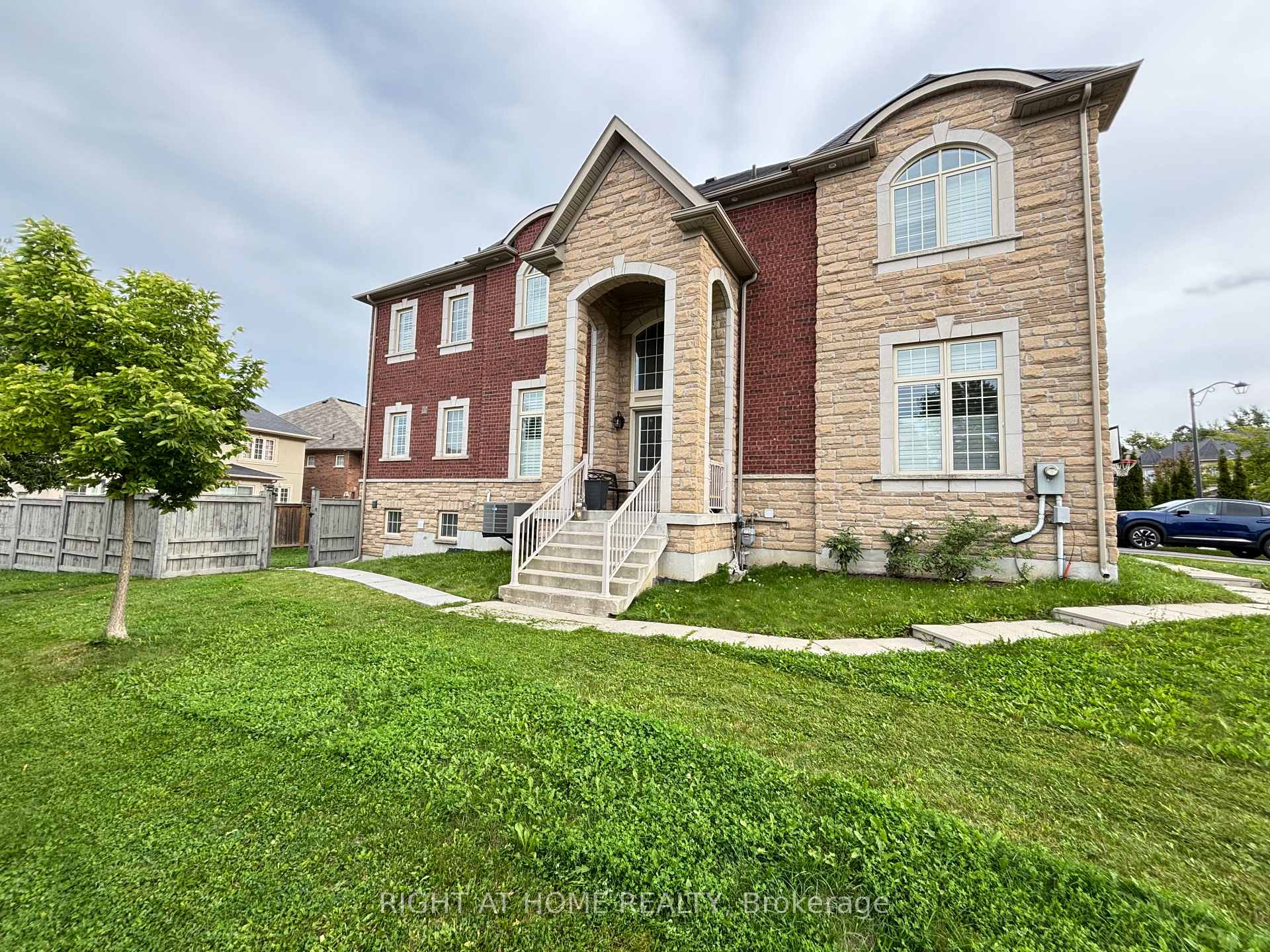 Basement - 33 Heintzman Crescent Vaughan Ontario Canada Rent residential Eyal Har-Gil Sutton Group-Admiral Realty Inc., Brokerage *