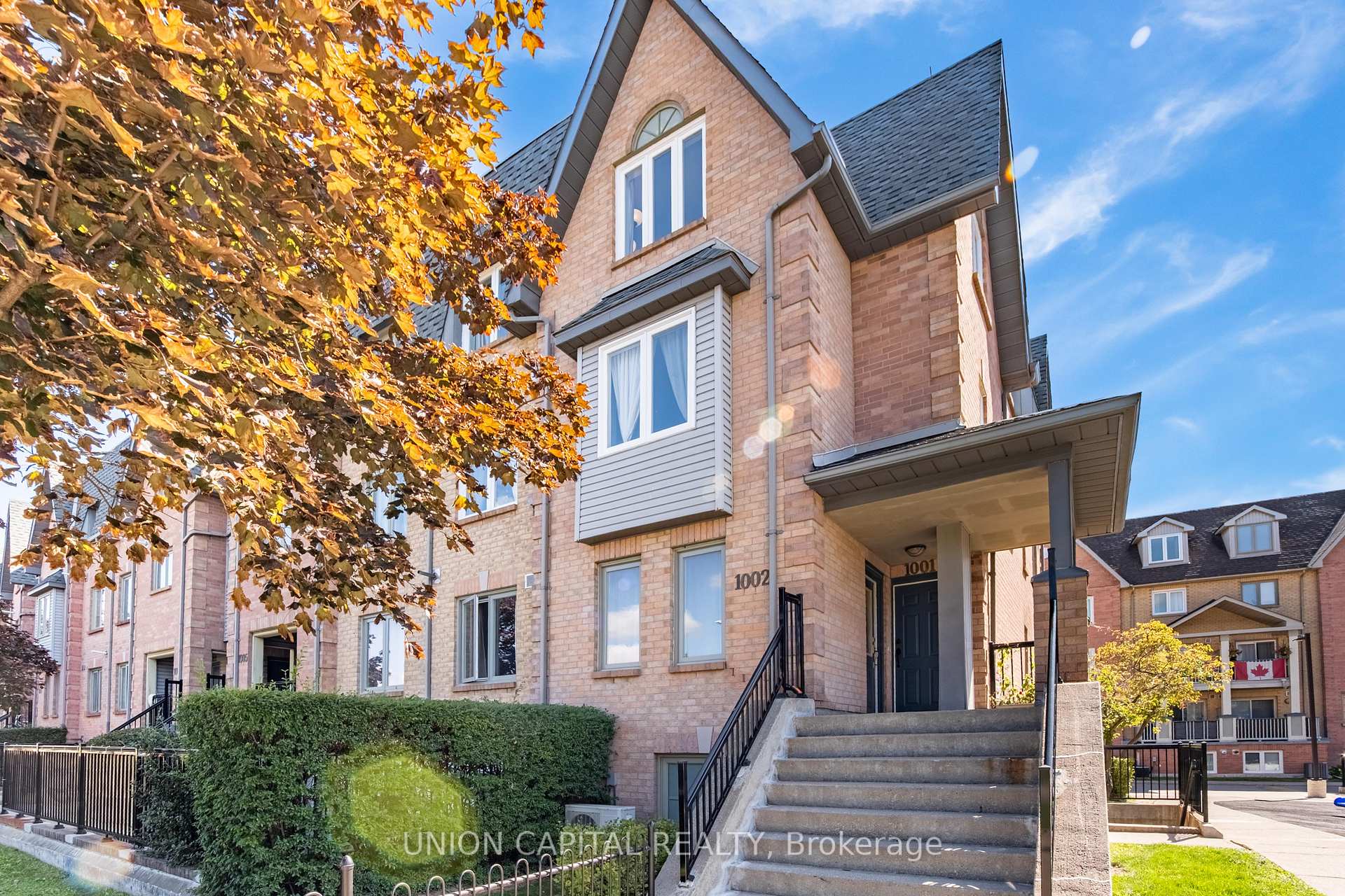 1002 - 75 Weldrick Road E Richmond Hill Ontario Canada Sale residential Michael Taylor Union Capital Realty, Brokerage*