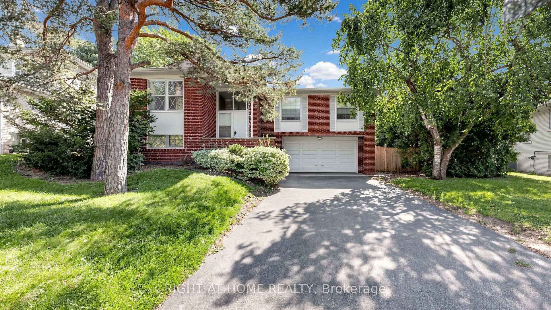 7 The Links Road Toronto Ontario Canada Sale residential Pradip Nag Right at Home Realty, Brokerage*