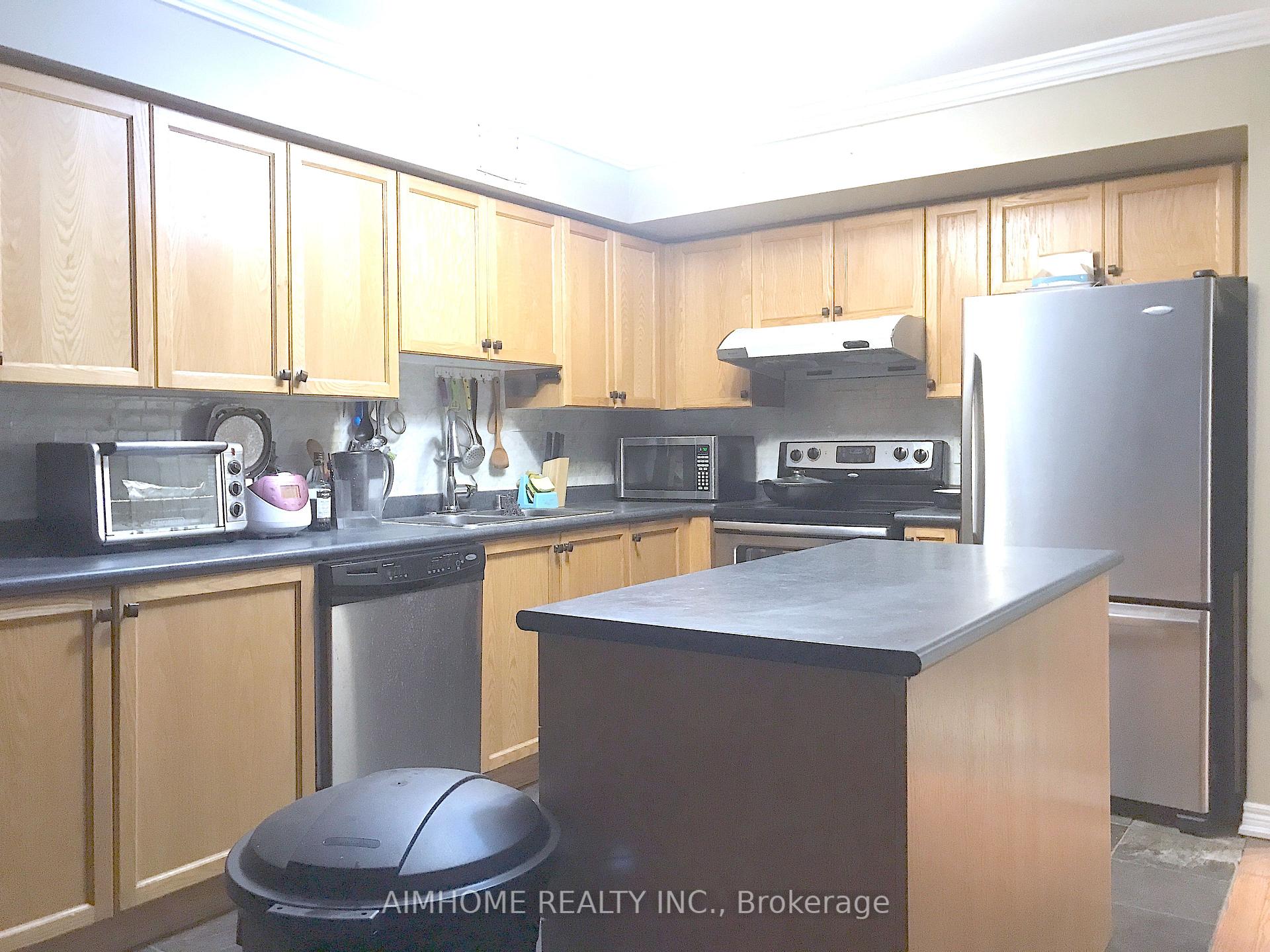 30 - 800 Dundas Street W Mississauga Ontario Canada Rent residential   AimHome Realty Inc, Brokerage*