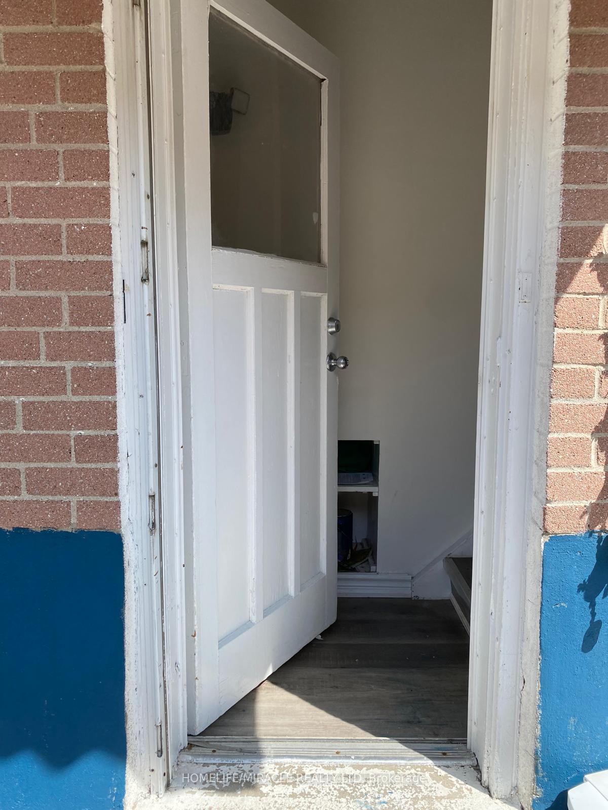 43 Corby Crescent Brampton Ontario Canada Rent residential   HomeLife/Miracle Realty Ltd., Brokerage*