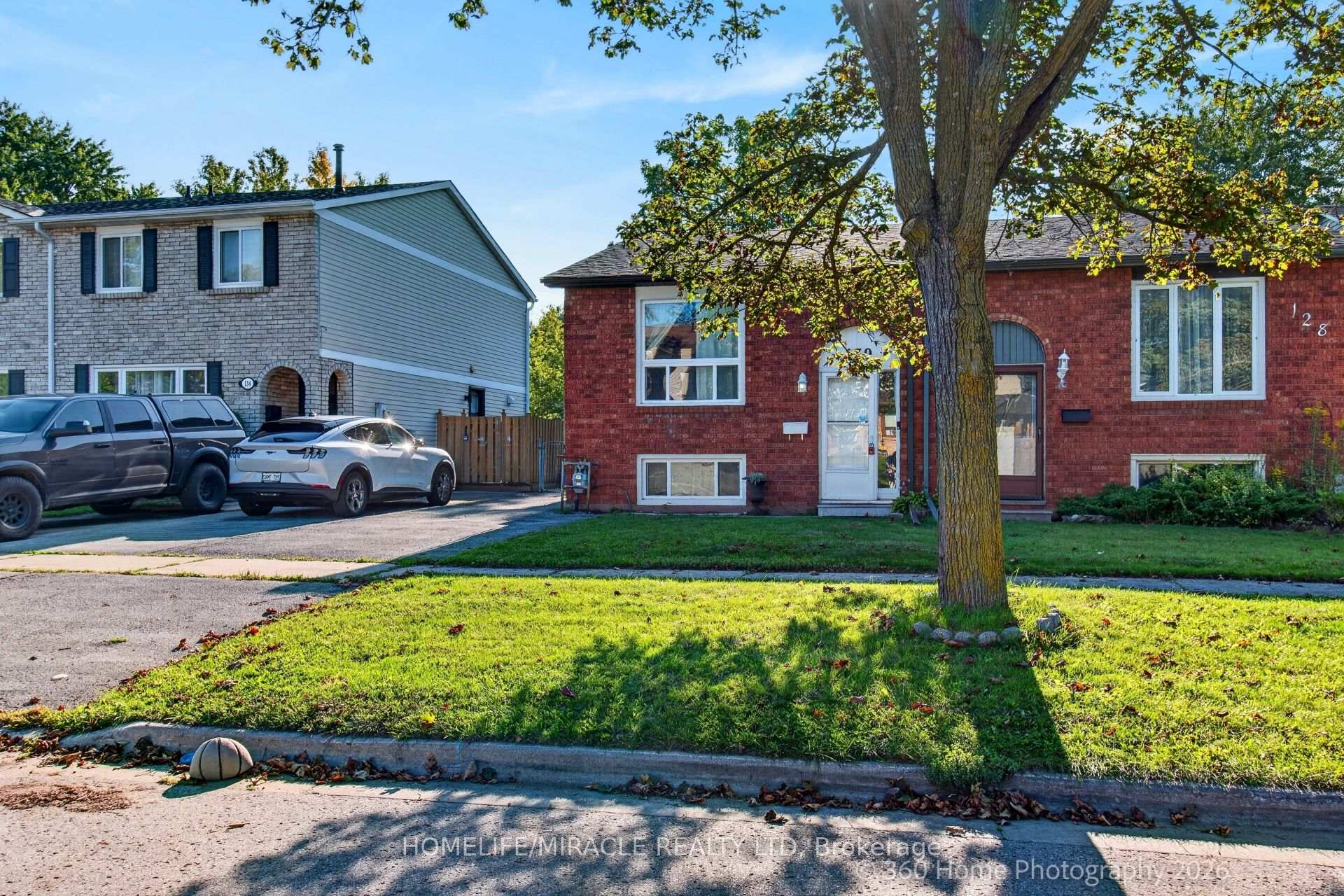 130 Londonderry Street Oshawa Ontario Canada Sale residential   HomeLife/Miracle Realty Ltd., Brokerage*