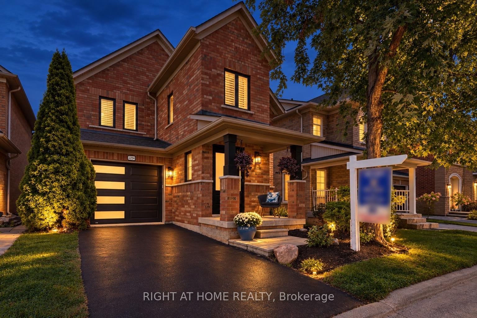2294 Seton Crescent Burlington Ontario Canada Sale residential NICK & ZINA GEWARGES Right at Home Realty, Brokerage*