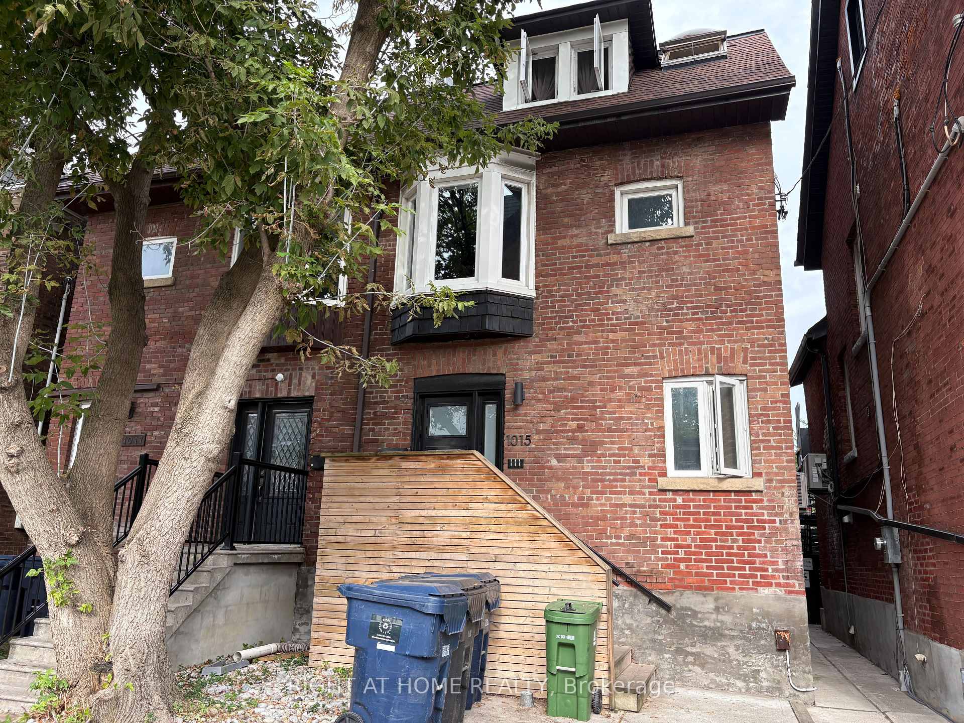 2 - 1015 Bathurst Street Toronto Ontario Canada Rent residential Nadia Cawley Right at Home Realty, Brokerage*