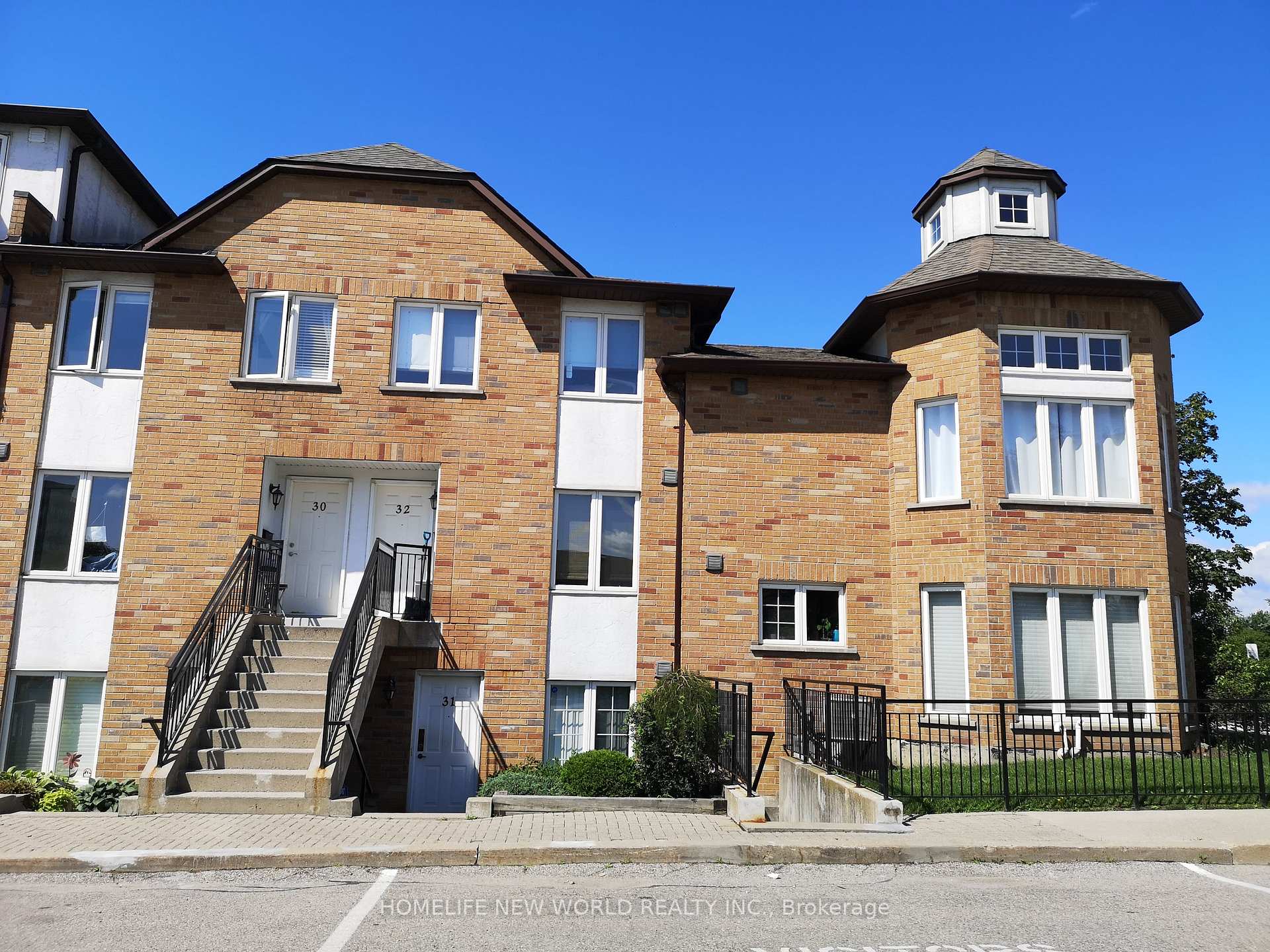 30 - 988 Sheppard Avenue W Toronto Ontario Canada Rent residential   HomeLife New World Realty Inc., Brokerage*