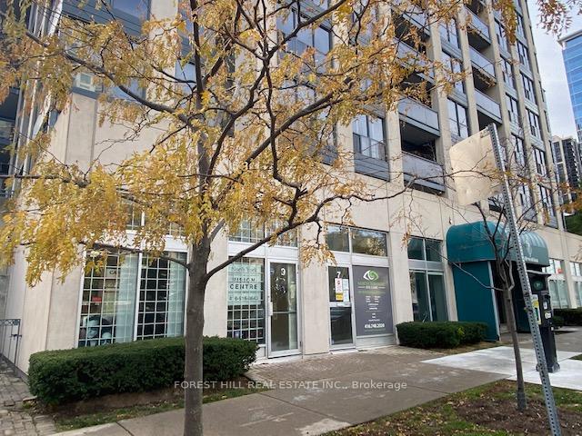 9 Elmwood Avenue Toronto Ontario Canada Lease commercial David Mosley Forest Hill Real Estate Inc., Brokerage *