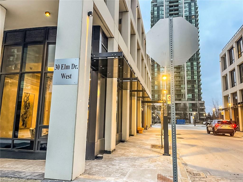 1906 - 30 Elm Drive W Mississauga Ontario Canada Rent residential Angie Cebic Queensway Real Estate Brokerage Inc.