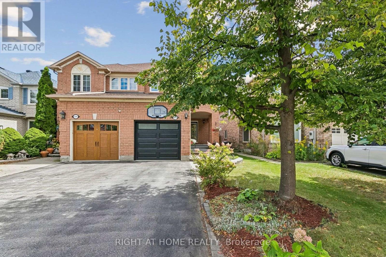 1373 Quest Circle Mississauga Ontario Canada Sale residential Anatoliy Rependa Right at Home Realty, Brokerage*