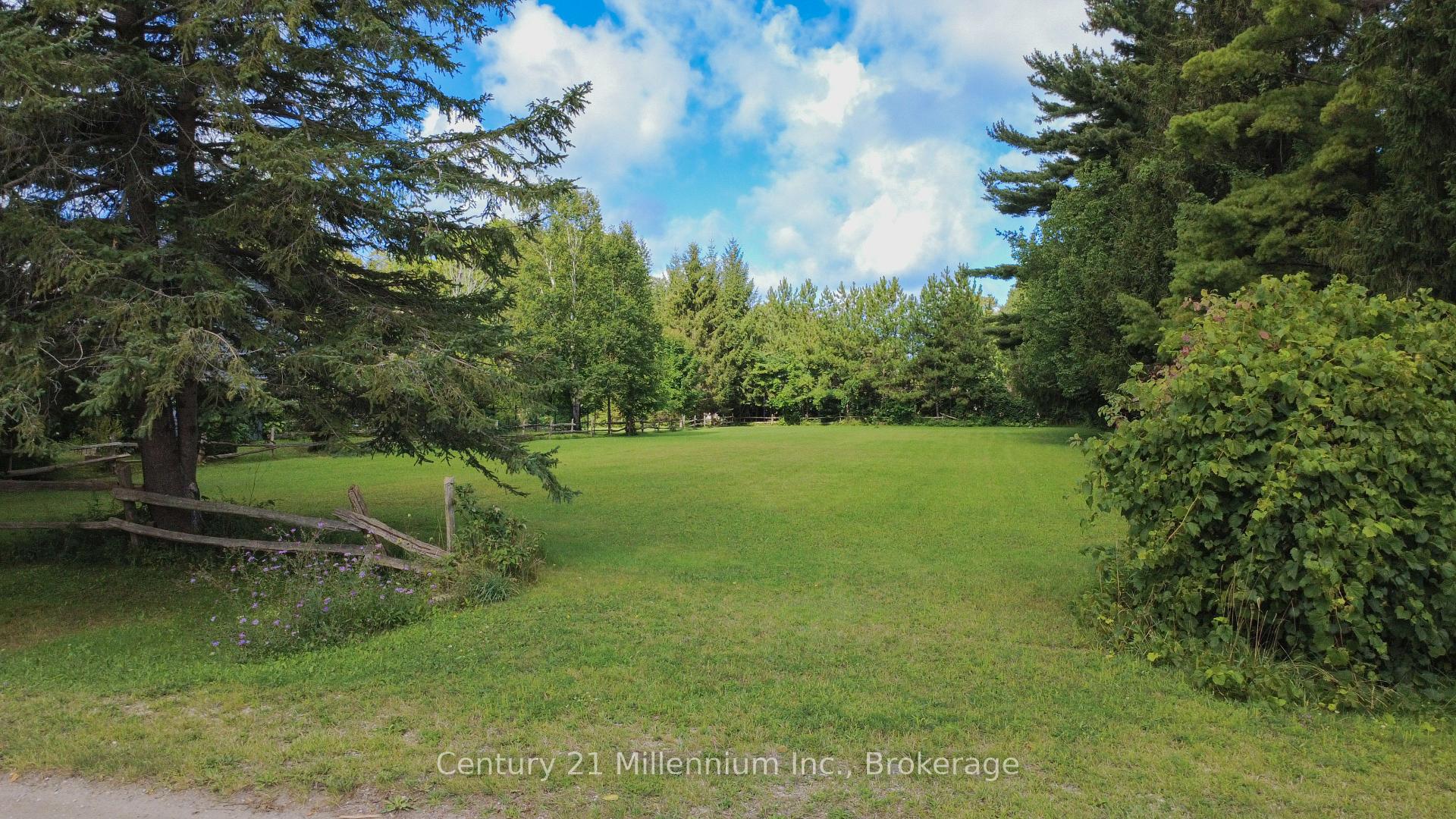256 ANGLESIA Street N Saugeen Shores Ontario Canada Sale residential Dan Graham Wilfred Mcintee & Co. Ltd., Brokerage* (Southampton)