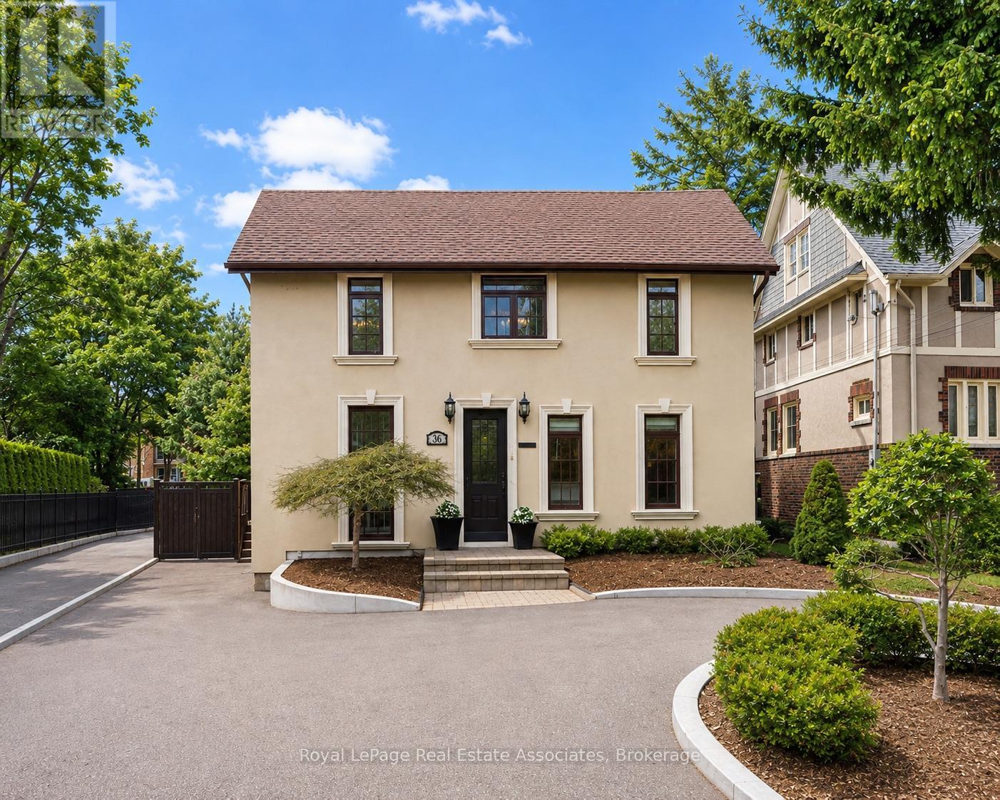 36 Mississauga Road N Mississauga Ontario Canada Sale residential Sundeep Babbar Royal Lepage Certified Realty, Brokerage*