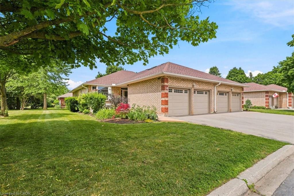 14 - 75 Beasley Crescent Cambridge Ontario Canada Rent residential Mandy Roth RE/MAX TWIN CITY REALTY INC., BROKERAGE*