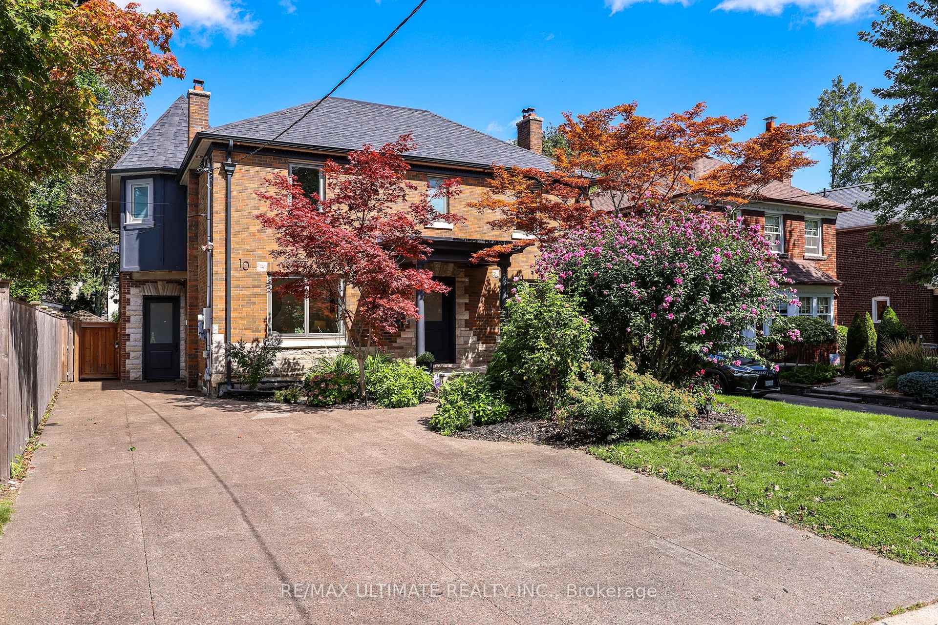 10 Field Avenue Toronto Ontario Canada Sale residential Welcome To Realtor Doctor RE/MAX Ultimate Realty Inc., Brokerage *