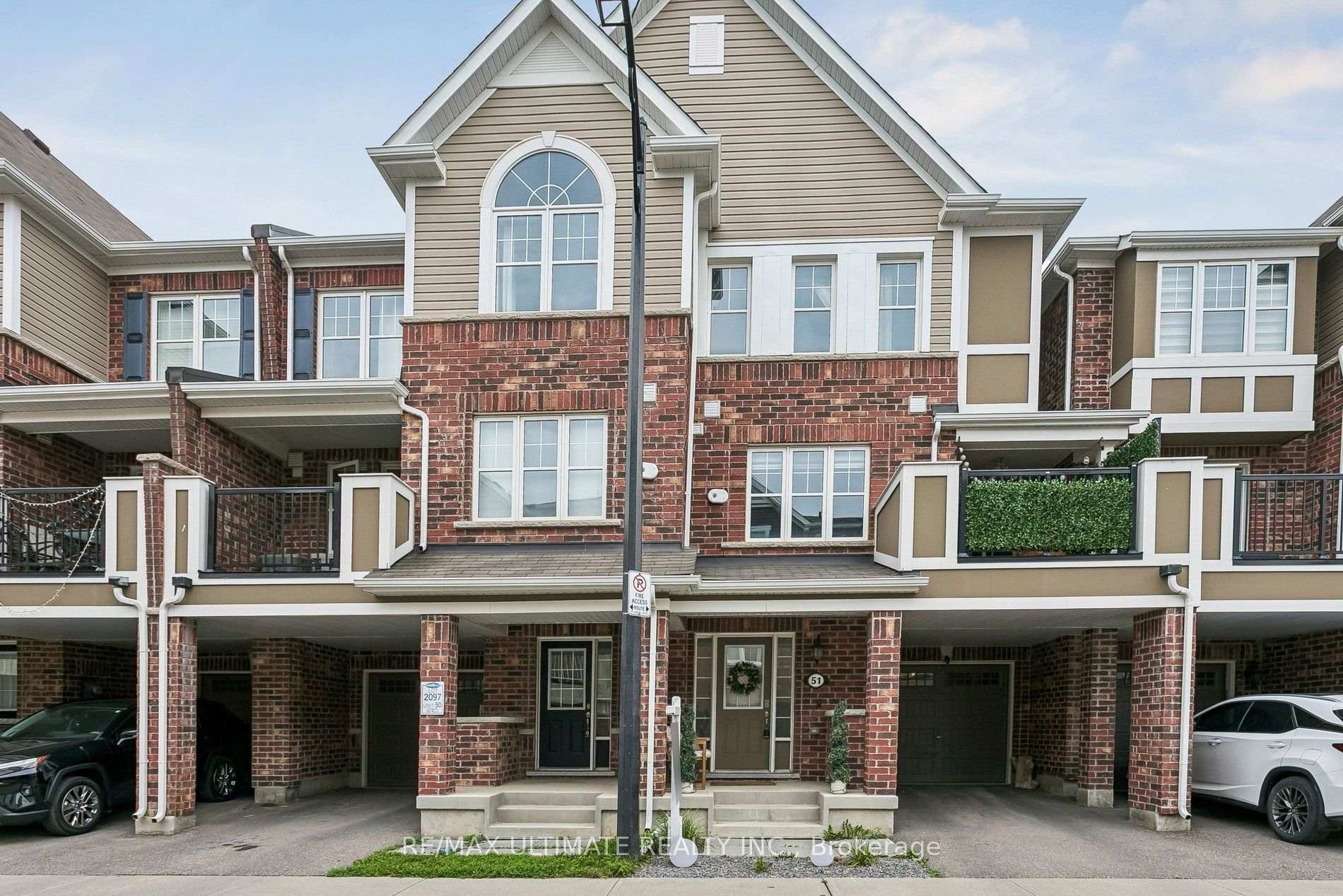 51 - 1222 Rose Way Milton Ontario Canada Sale residential Welcome To Realtor Doctor RE/MAX Ultimate Realty Inc., Brokerage *