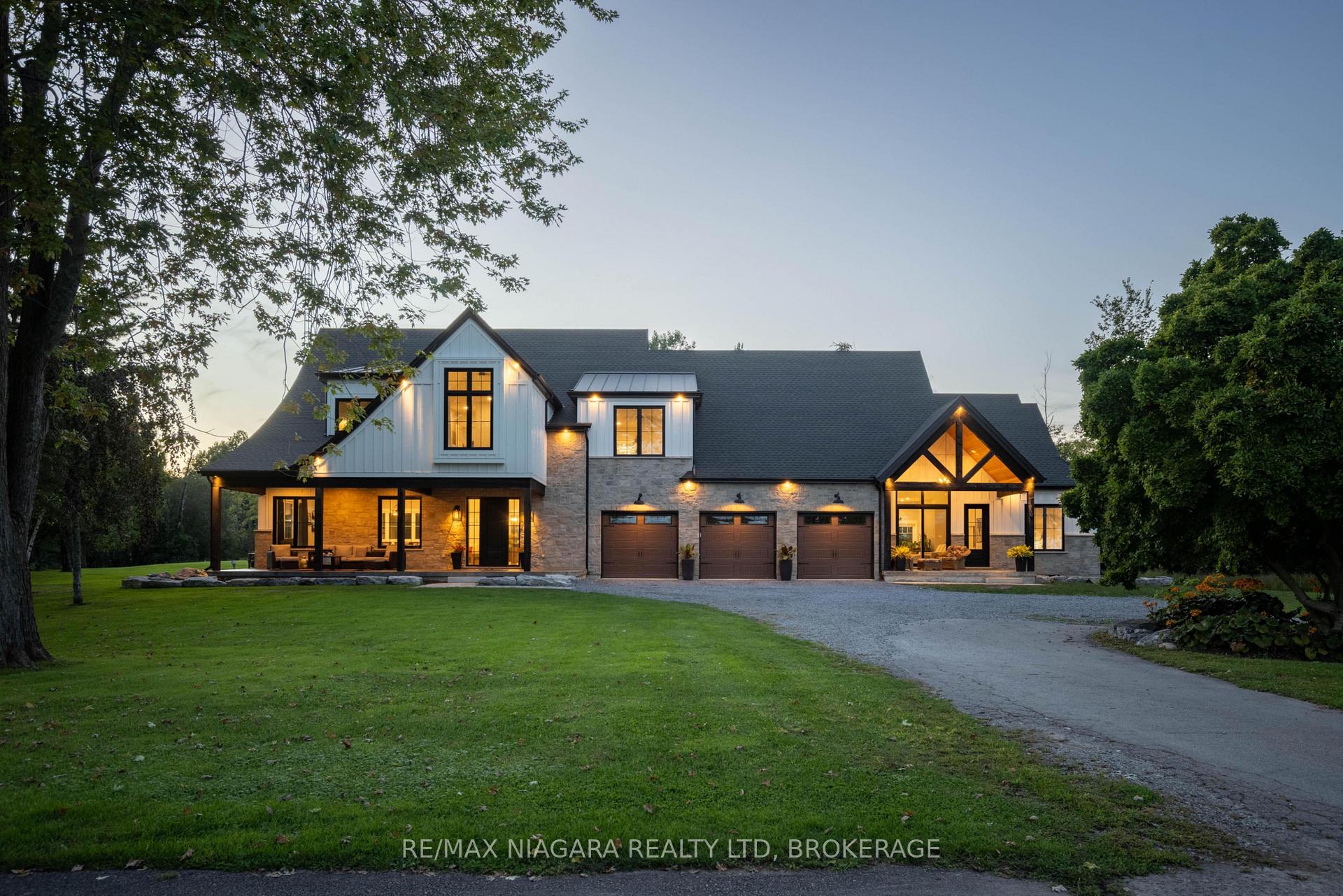 10185 Niagara Parkway Niagara Falls Ontario Canada Sale residential Gloria Valvasori ASP Century 21 Signature Service