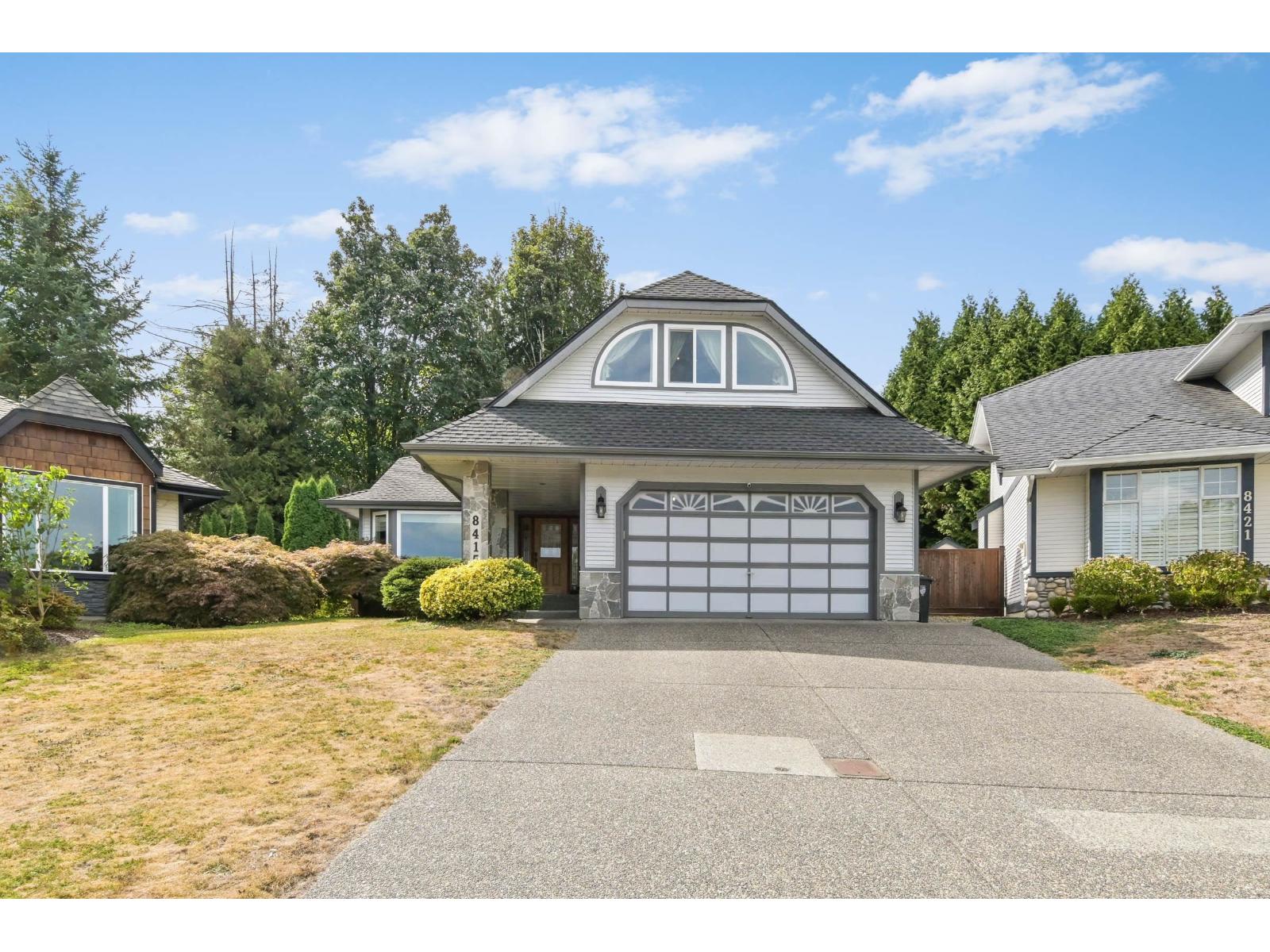 8415 214 STREET Langley British Columbia Canada Sale residential   HomeLife Benchmark Realty*