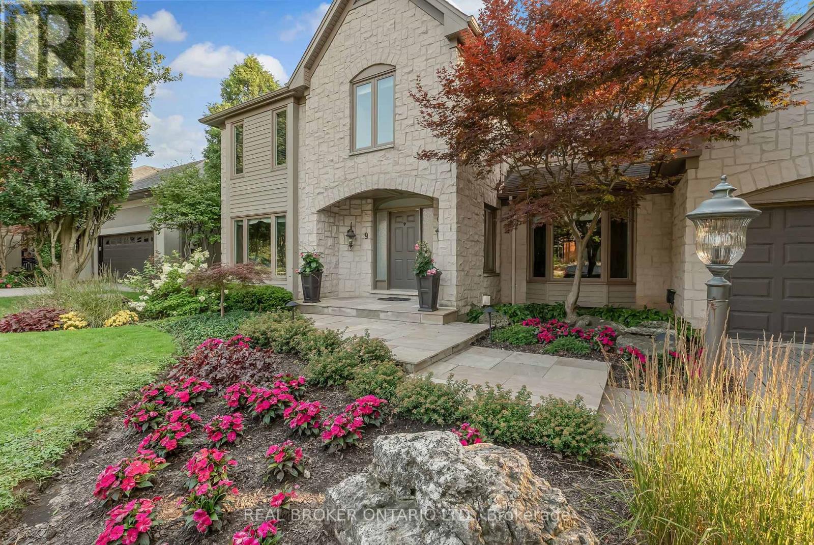 9 Flanders Drive Hamilton Ontario Canada Sale residential Yama (Waterdown Realtor) Kingsway Real Estate, Brokerage