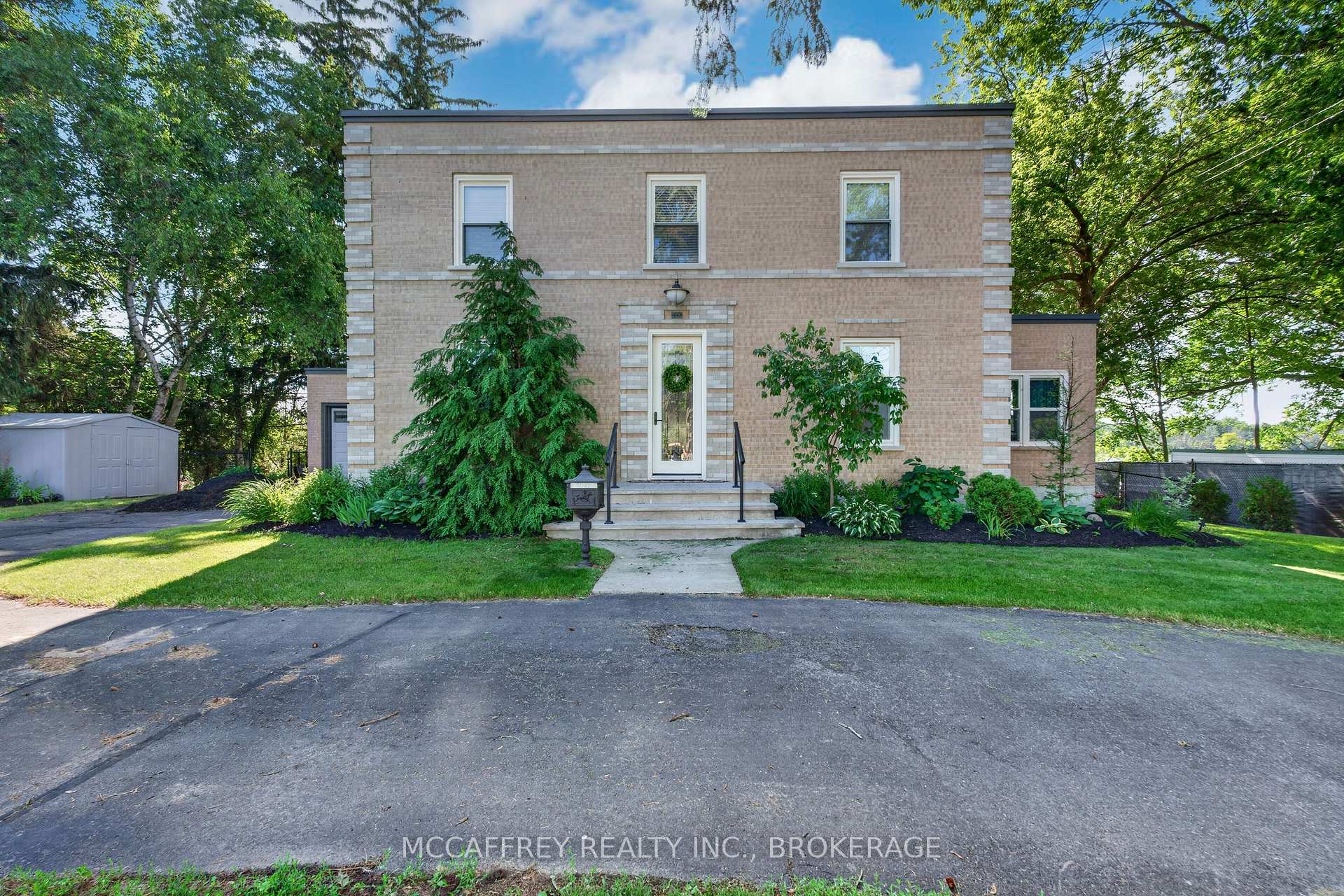 442 DUNDAS Street W Greater Napanee Ontario Canada Sale residential Shannon McCaffrey McCaffrey Realty Inc., Brokerage