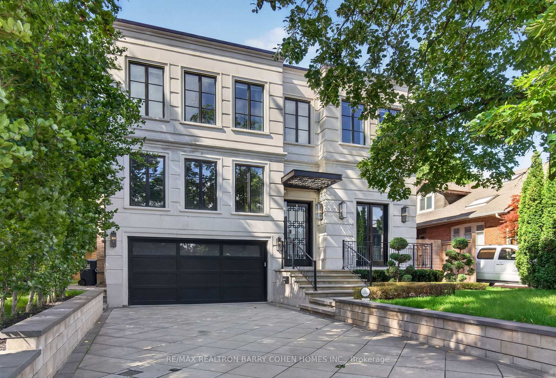 154 Yonge Boulevard Toronto Ontario Canada Sale residential   MOVETA REALTY INC., Brokerage*