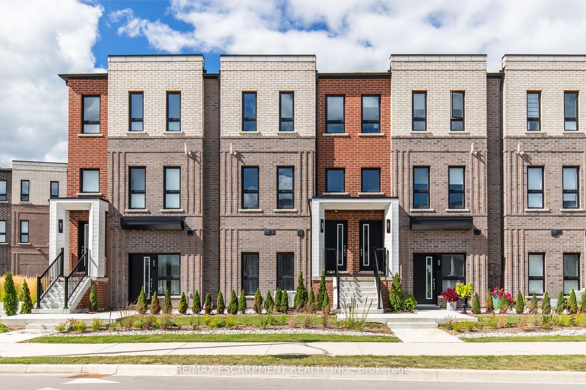 55 Great Falls Boulevard Hamilton Ontario Canada Sale residential Yama (Waterdown Realtor) Kingsway Real Estate, Brokerage