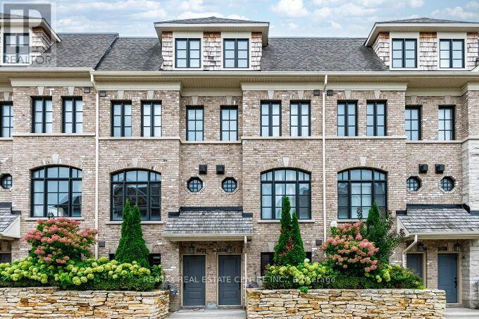23 - 2034 Queensborough Gate Mississauga Ontario Canada Rent residential Mike Tokmak RE/MAX Real Estate Centre Inc., Brokerage*