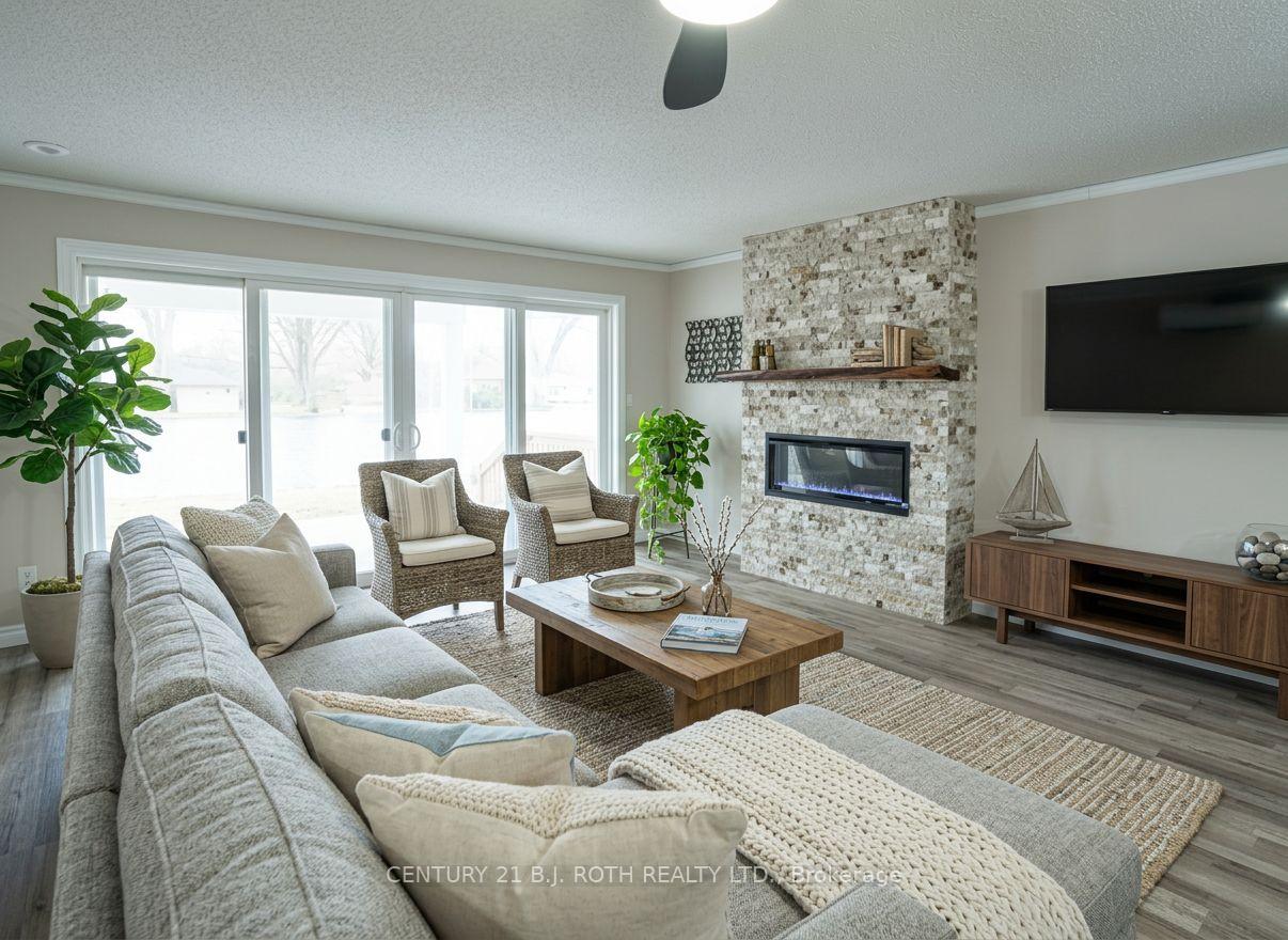 Unit 27 - 1 Paradise Boulevard S