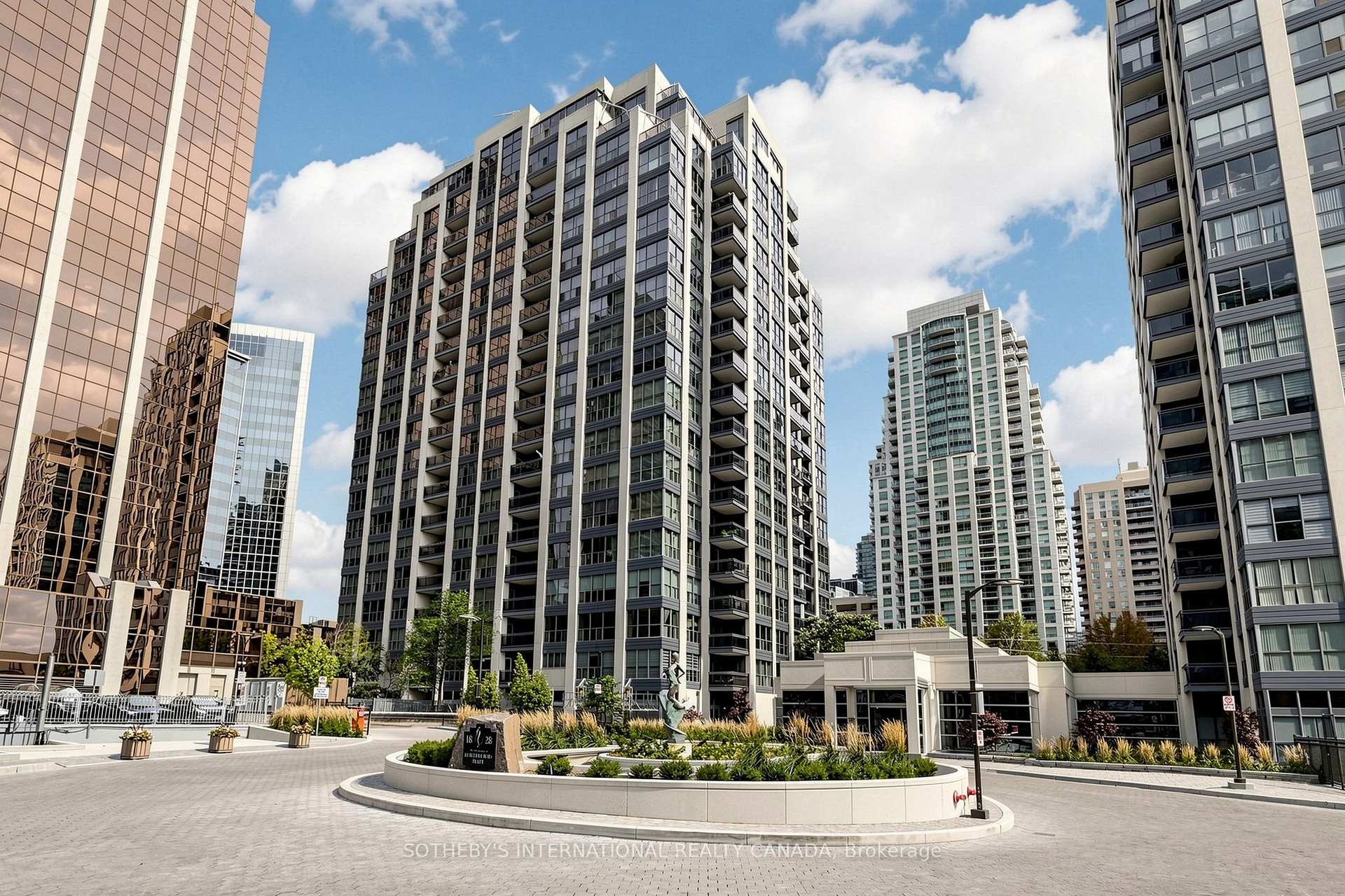303 - 18 Hollywood Avenue Toronto Ontario Canada Sale residential   MOVETA REALTY INC., Brokerage*