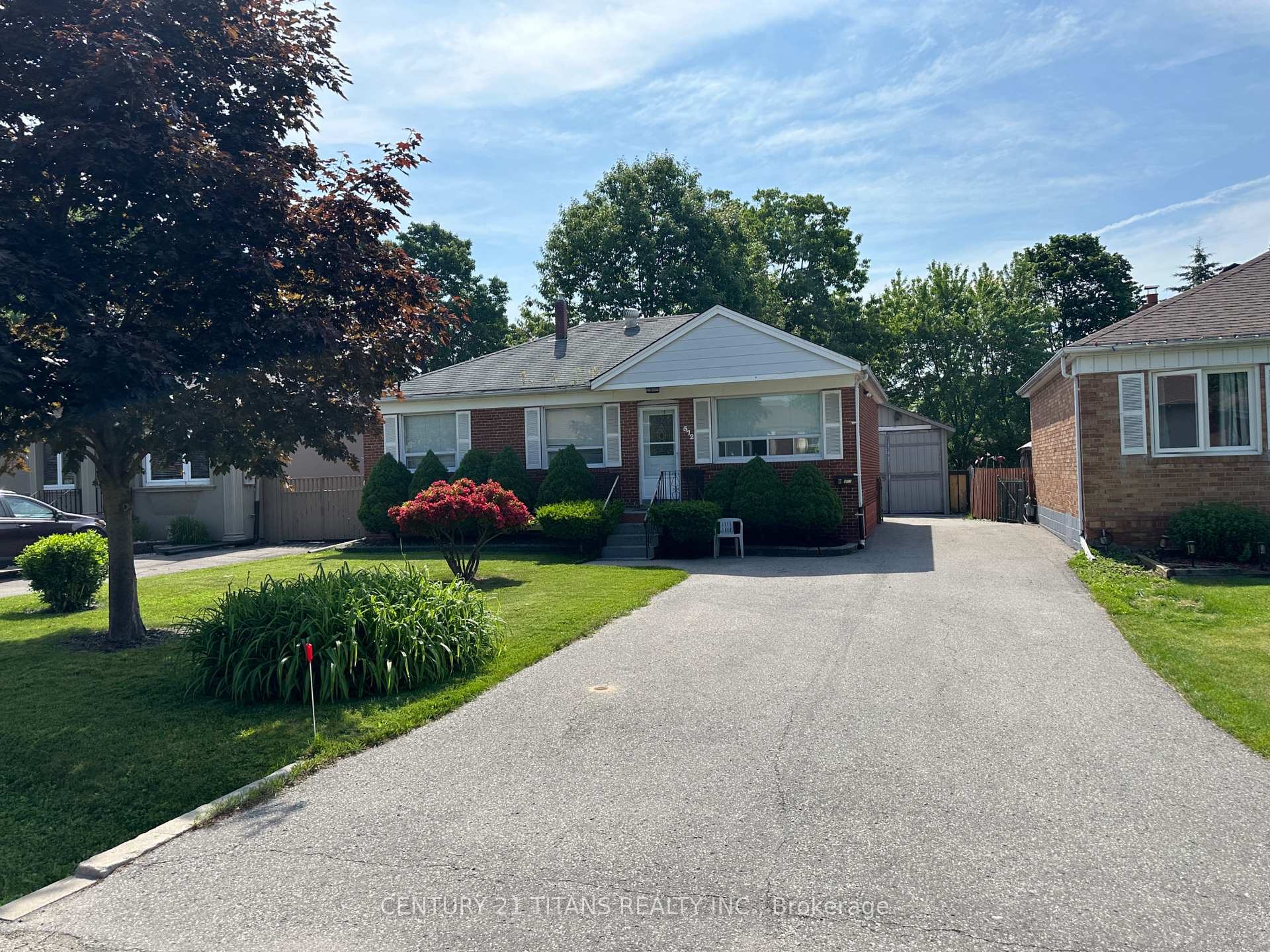Main - 572 Exbury Crescent Mississauga Ontario Canada Rent residential Sudharshan Muthu, CPA, CGA Century 21 Titans Realty Inc., Brokerage *