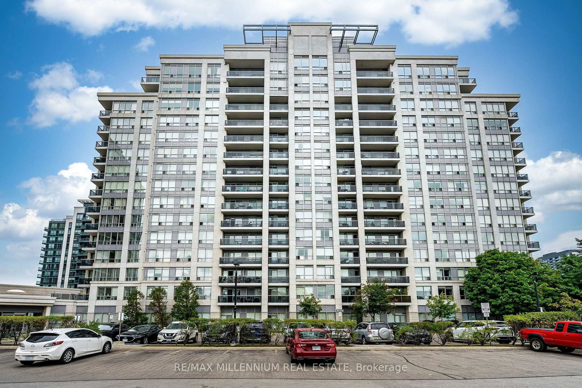 902 - 50 Disera Drive Vaughan Ontario Canada Sale residential The Condo Experts RE/MAX Millennium Real Estate, Brokerage*