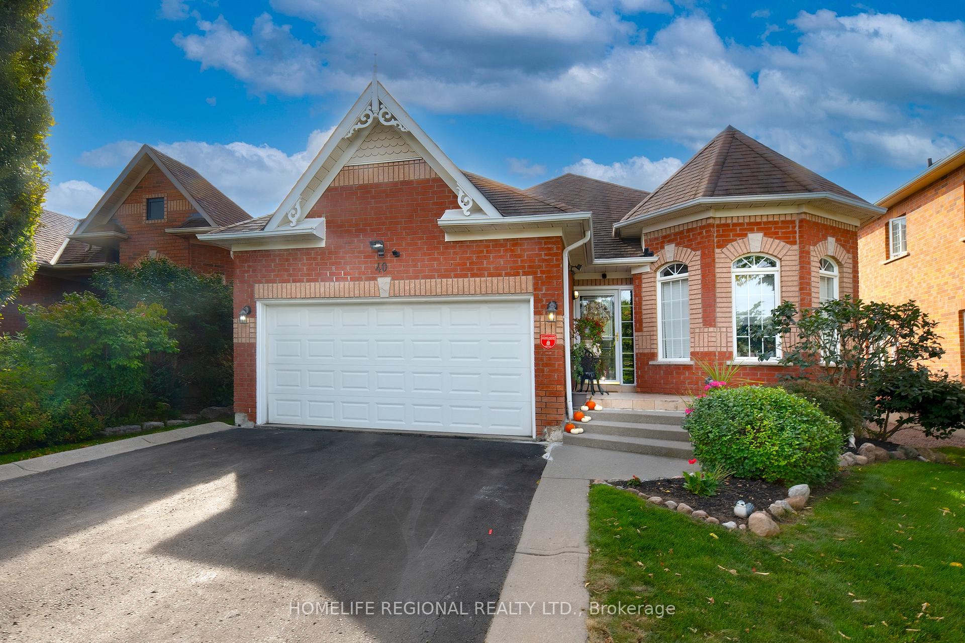 40 Arnold Crescent Whitby Ontario Canada Sale residential Do Truong HomeLife Regional Realty Ltd., Brokerage
