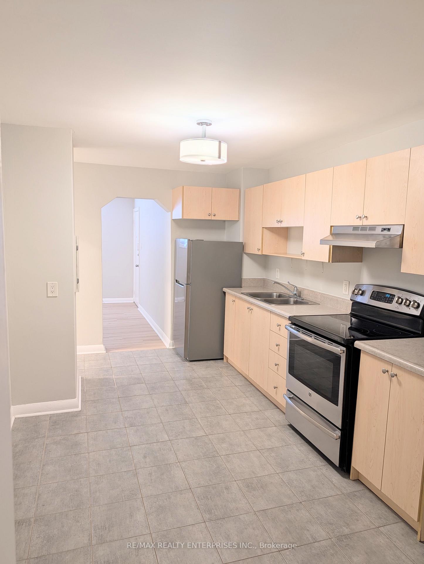 Apt 1 - 22 Peter Street S Mississauga Ontario Canada Rent residential   THE TORUN TEAM | Re/Max Realty Enterprises Inc. Brokerage*
