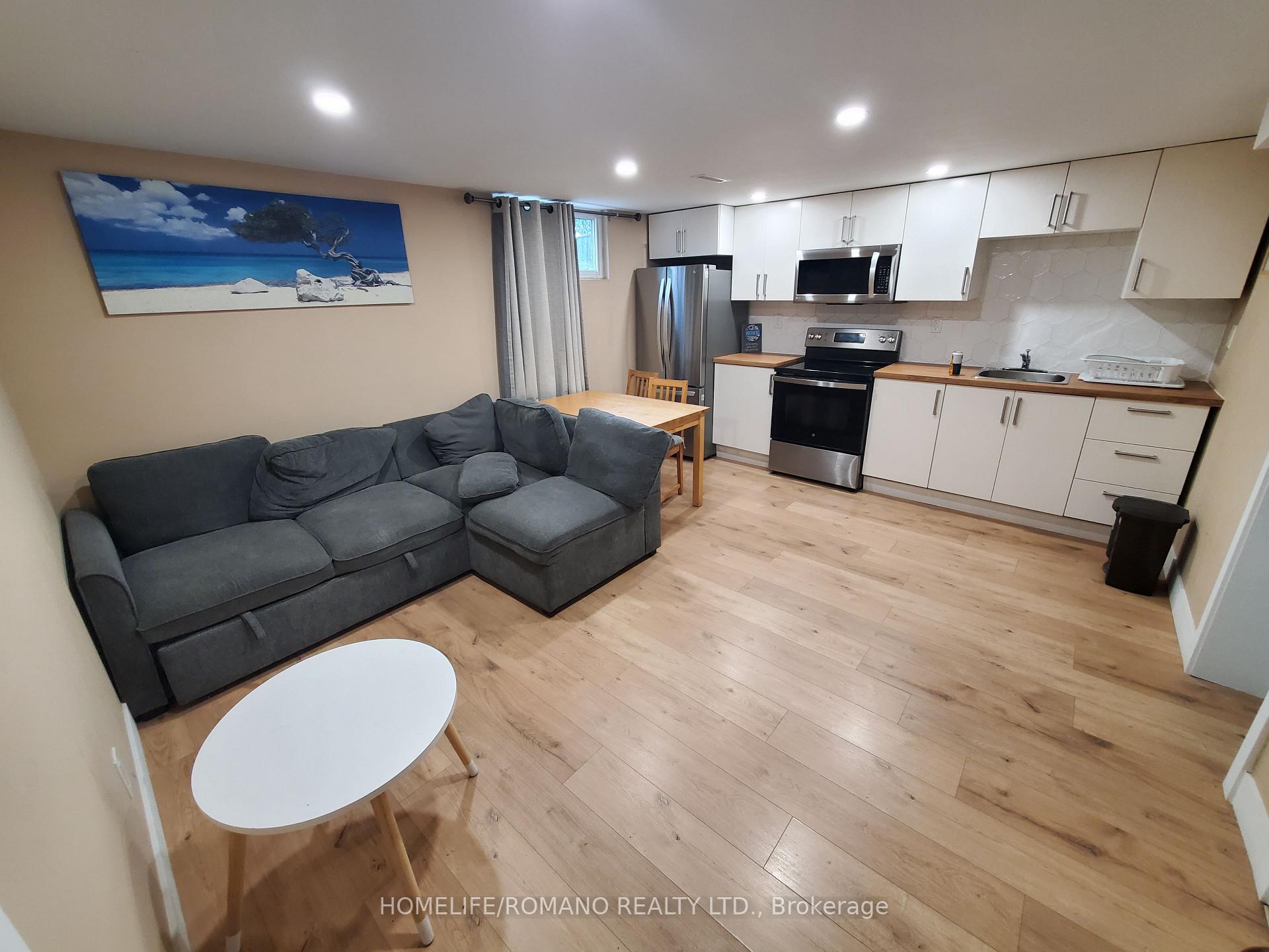 1 - 6 Earldown Drive Toronto Ontario Canada Rent residential Michael Alfano HomeLife/ROMANO Realty Ltd., Brokerage