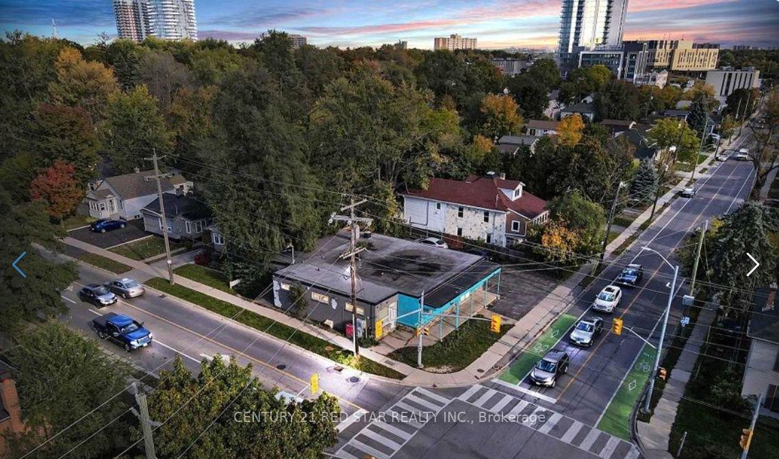 3 - 44 Centre Street N Brampton Ontario Canada Lease commercial   CENTURY 21 RED STAR REALTY Inc. Brokerage*
