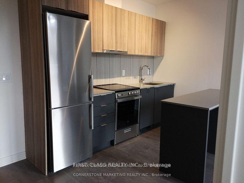 203 - 8 Tippett Road Toronto Ontario Canada Rent residential   RE/MAX CROSSROADS REALTY INC. Brokerage