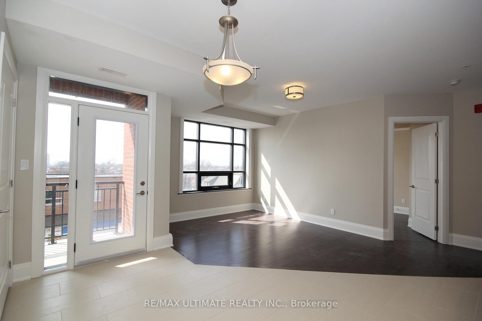 202 - 458 Oakwood Avenue, Toronto 5