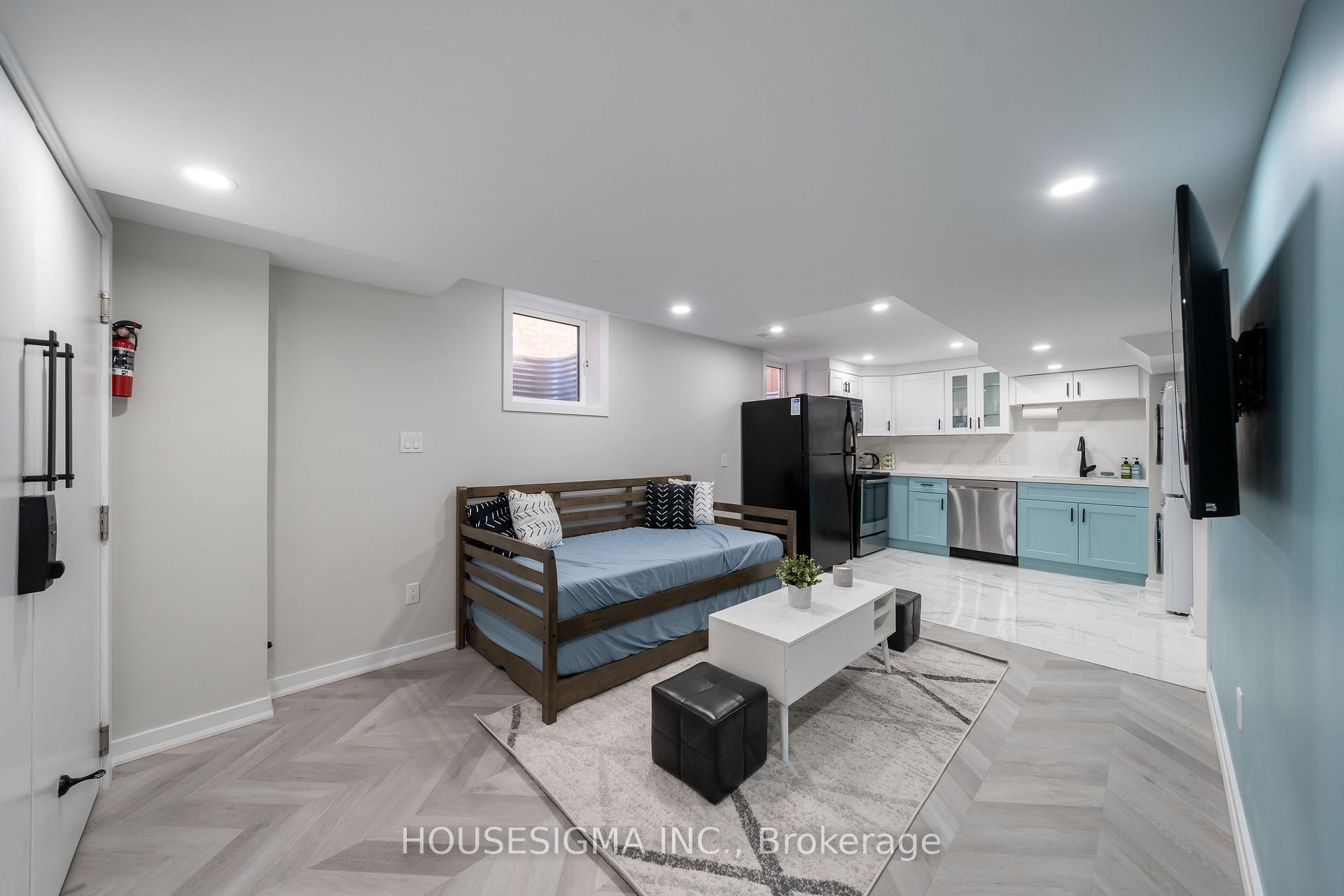 Bsmt - 119 Toscana Drive, Whitby 4