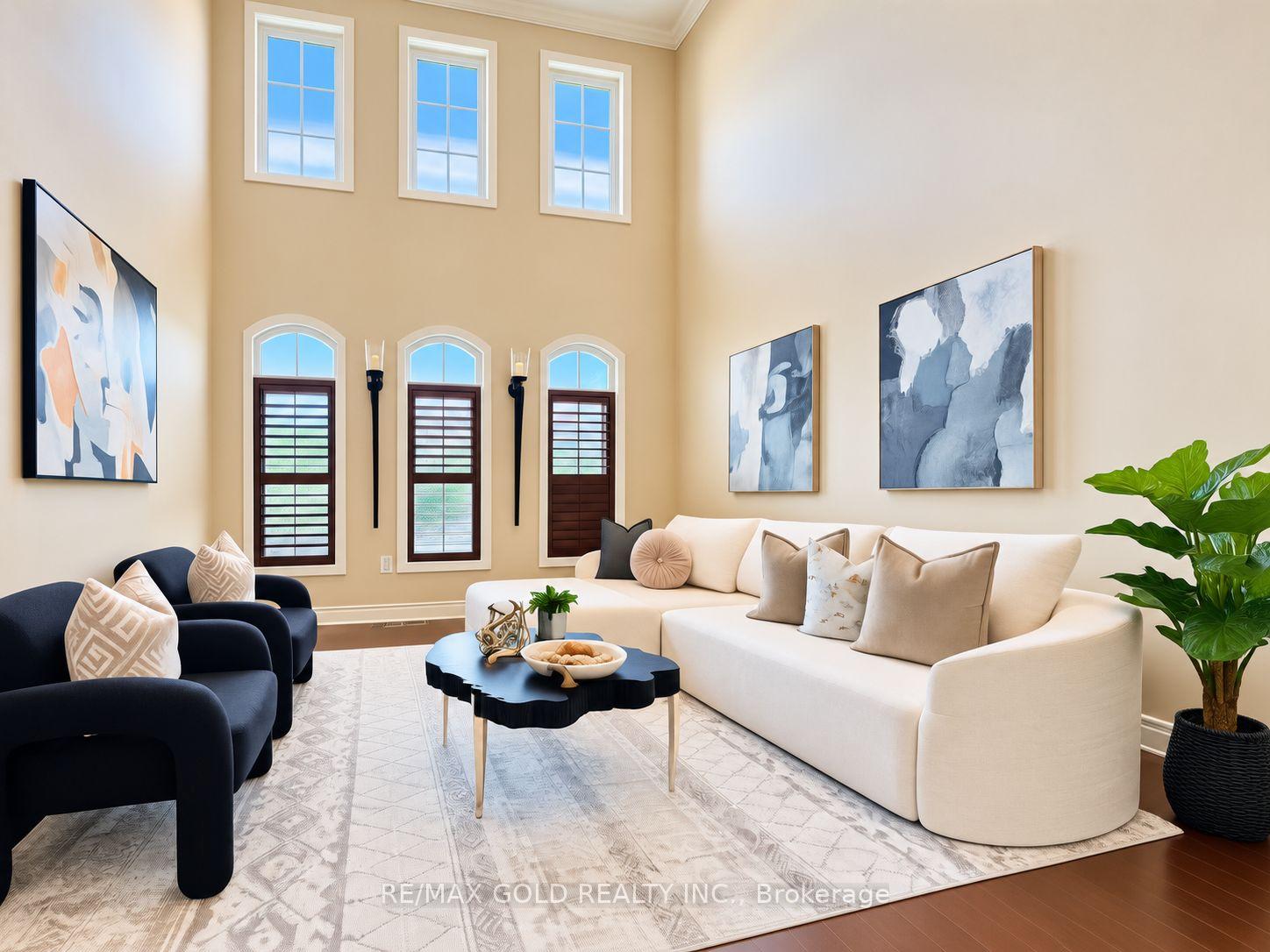 3 Prince William Way, Barrie 2