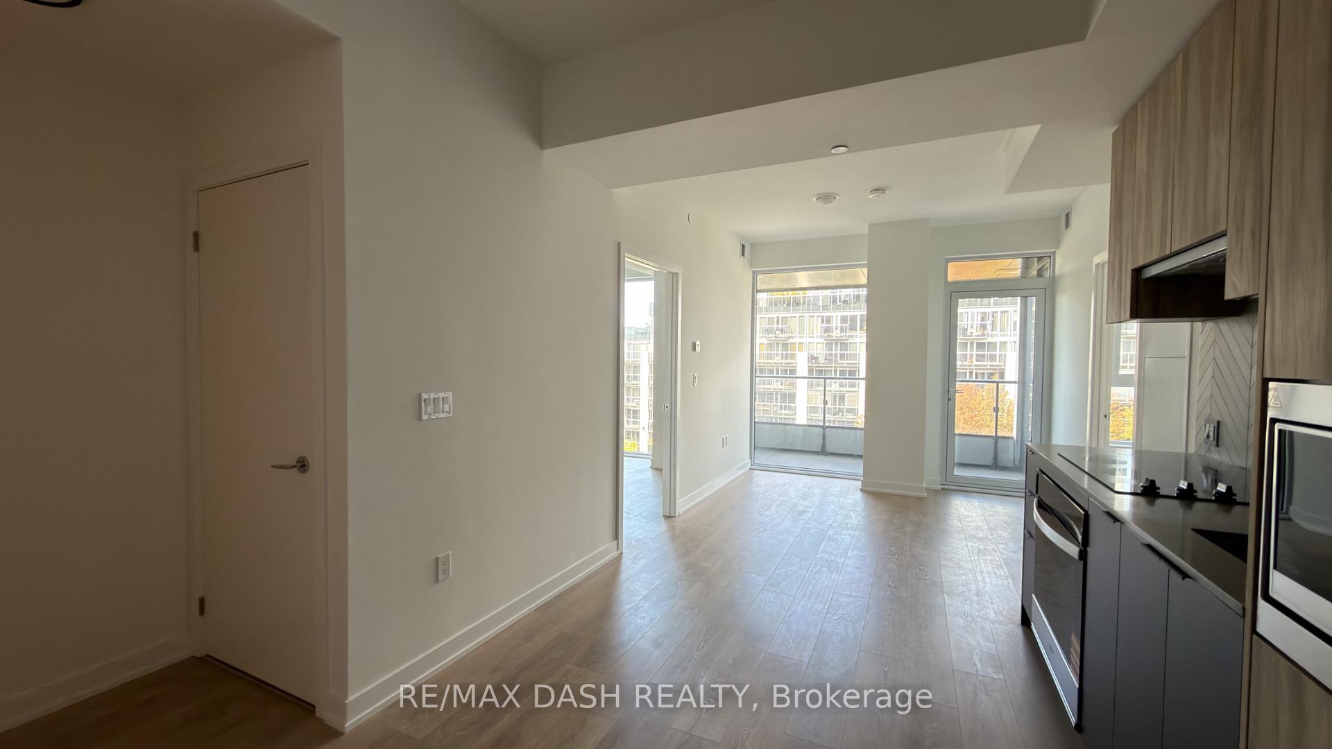 522 - 1037 THE QUEENSWAY Avenue, Toronto 5