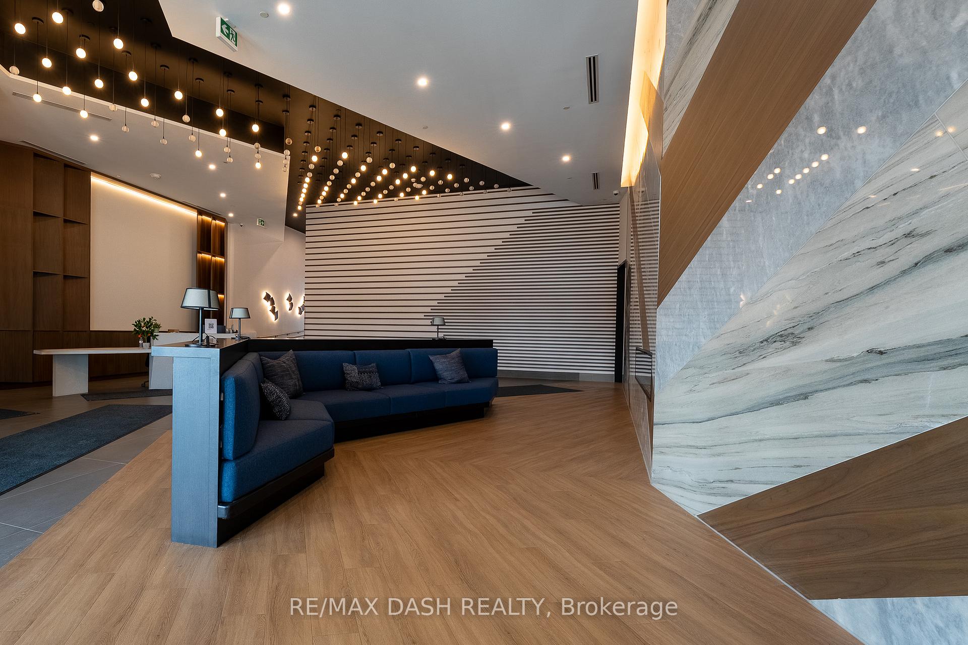 213 - 1037 THE QUEENSWAY Avenue, Toronto 3