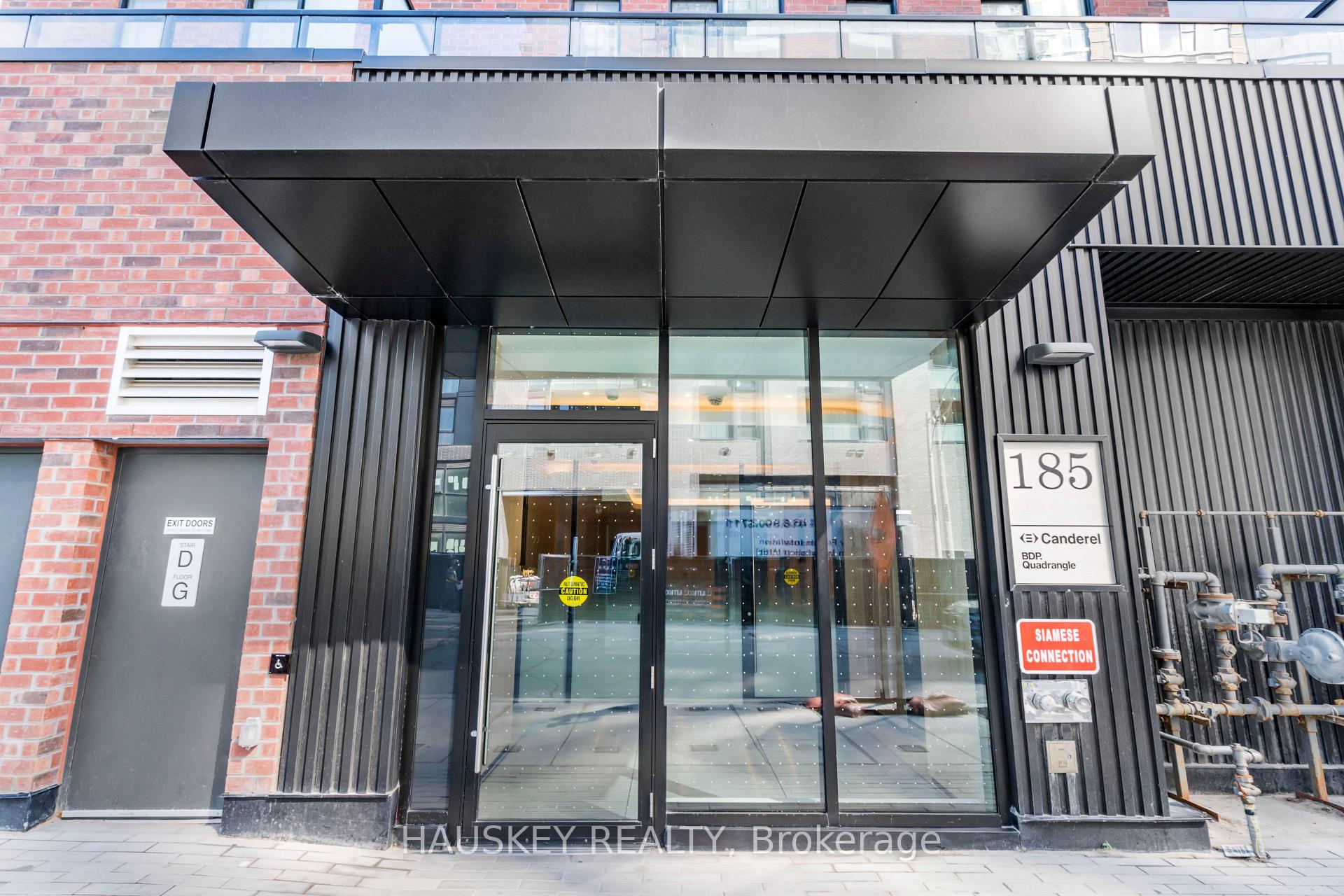 707 - 185 Alberta Avenue, Toronto 4
