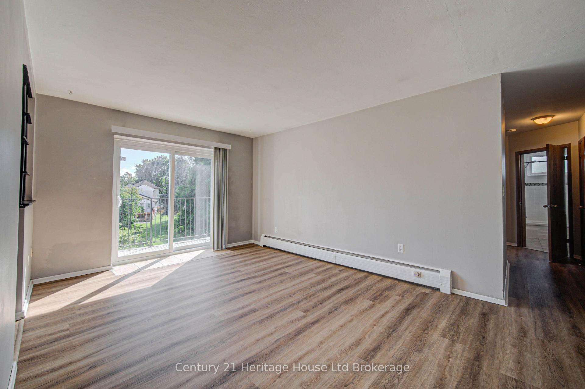 401 - 770 Hughson Street, Woodstock 2