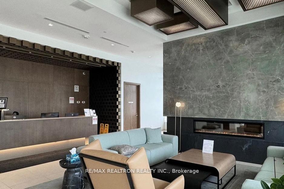 225 - 188 Fairview Mall Drive, Toronto 2