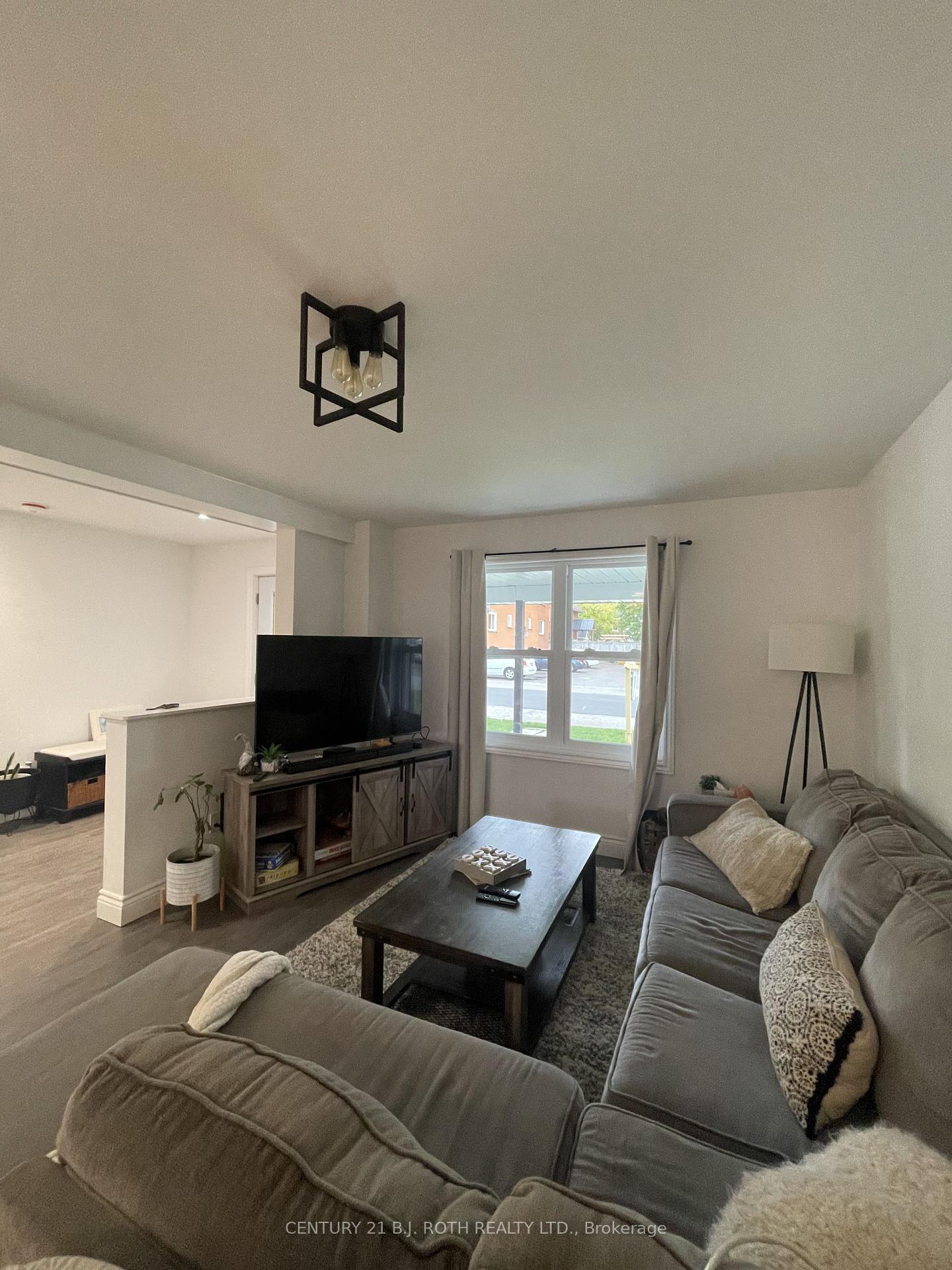 6 Stone Street, Springwater 5