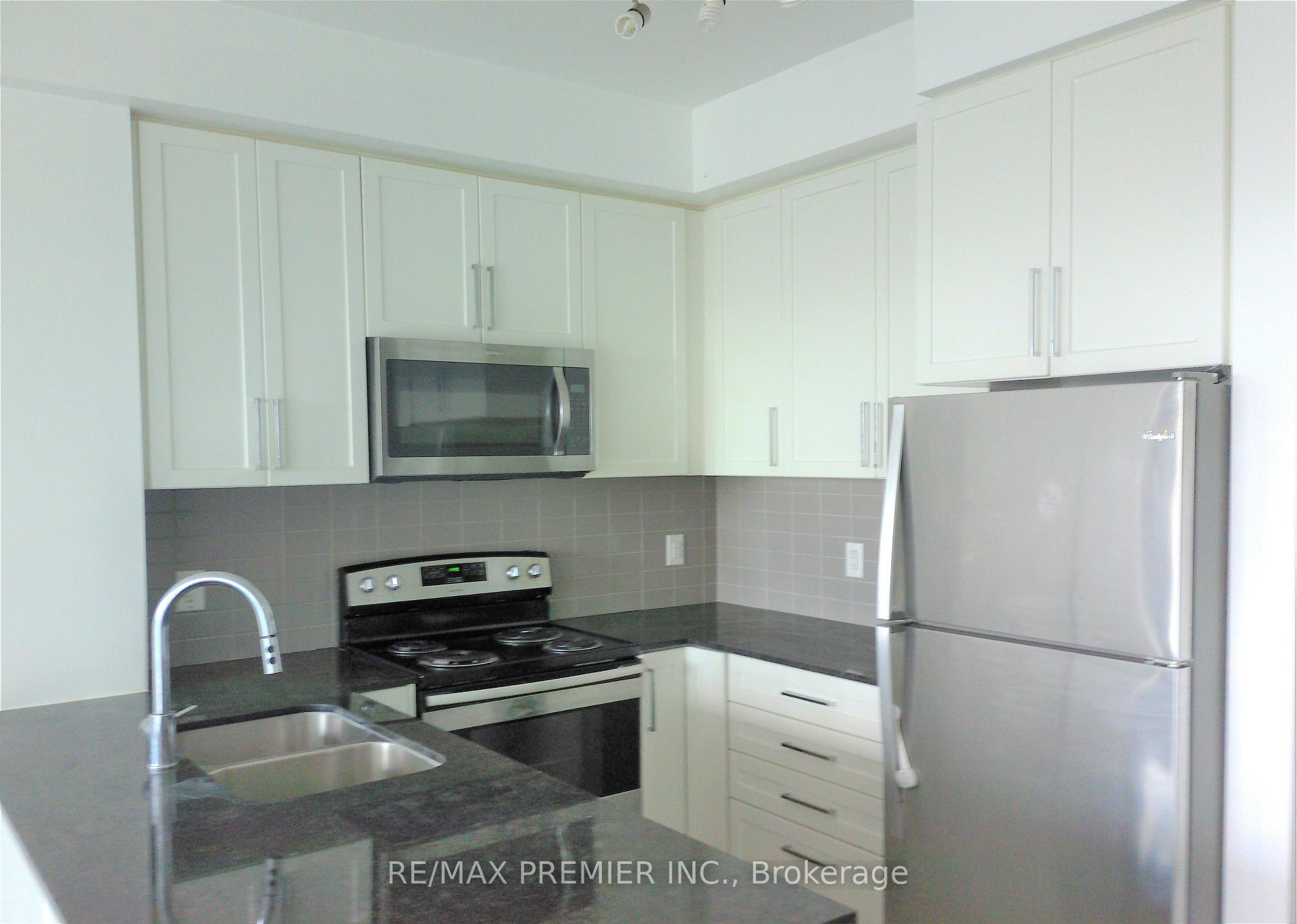 404 - 840 Queens Plate Drive, Toronto 4