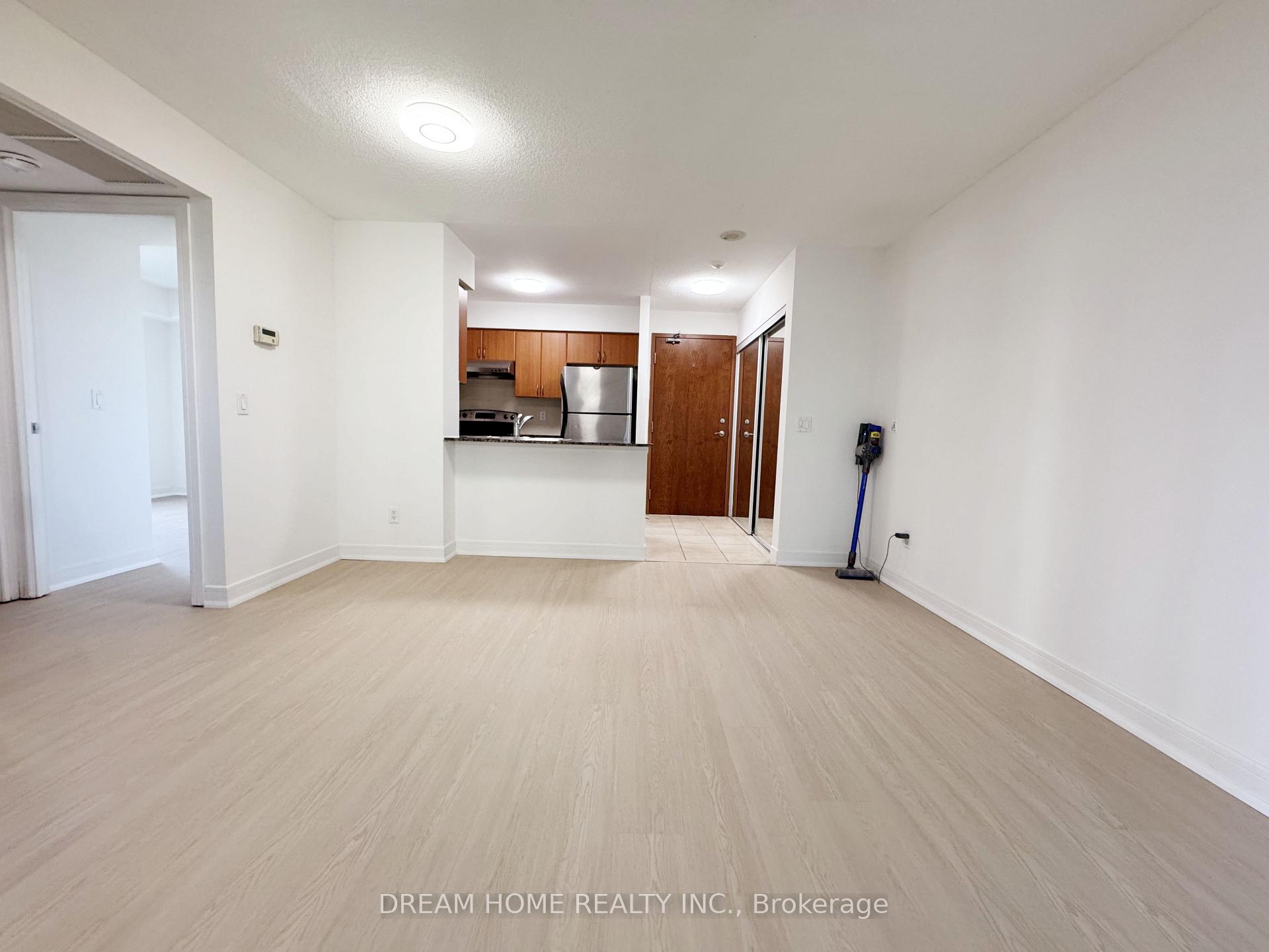 605 - 35 Bales Avenue, Toronto 4