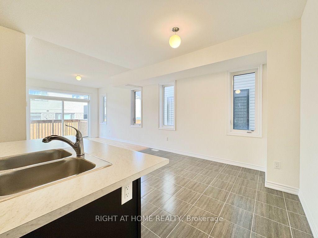 Main - 16 Bannister Road, Barrie 4