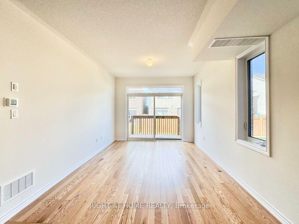 Main - 16 Bannister Road, Barrie 5