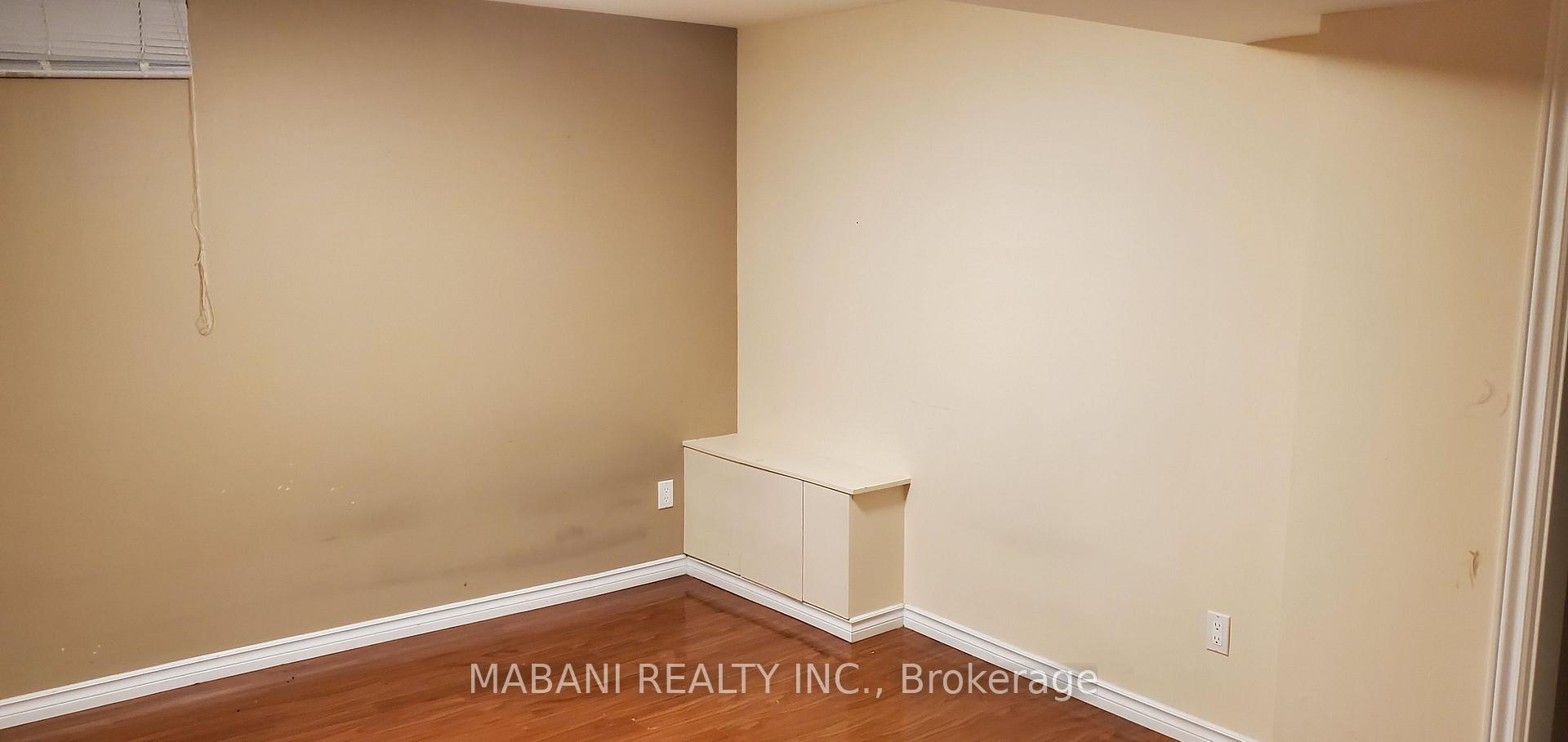 - Bsmt - 7270 Terragar Boulevard, Mississauga 5