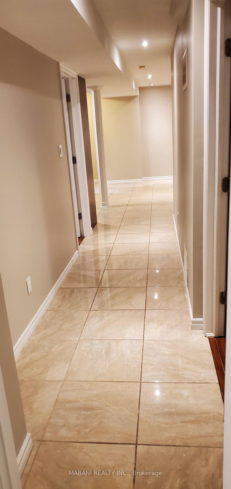 - Bsmt - 7270 Terragar Boulevard, Mississauga 3